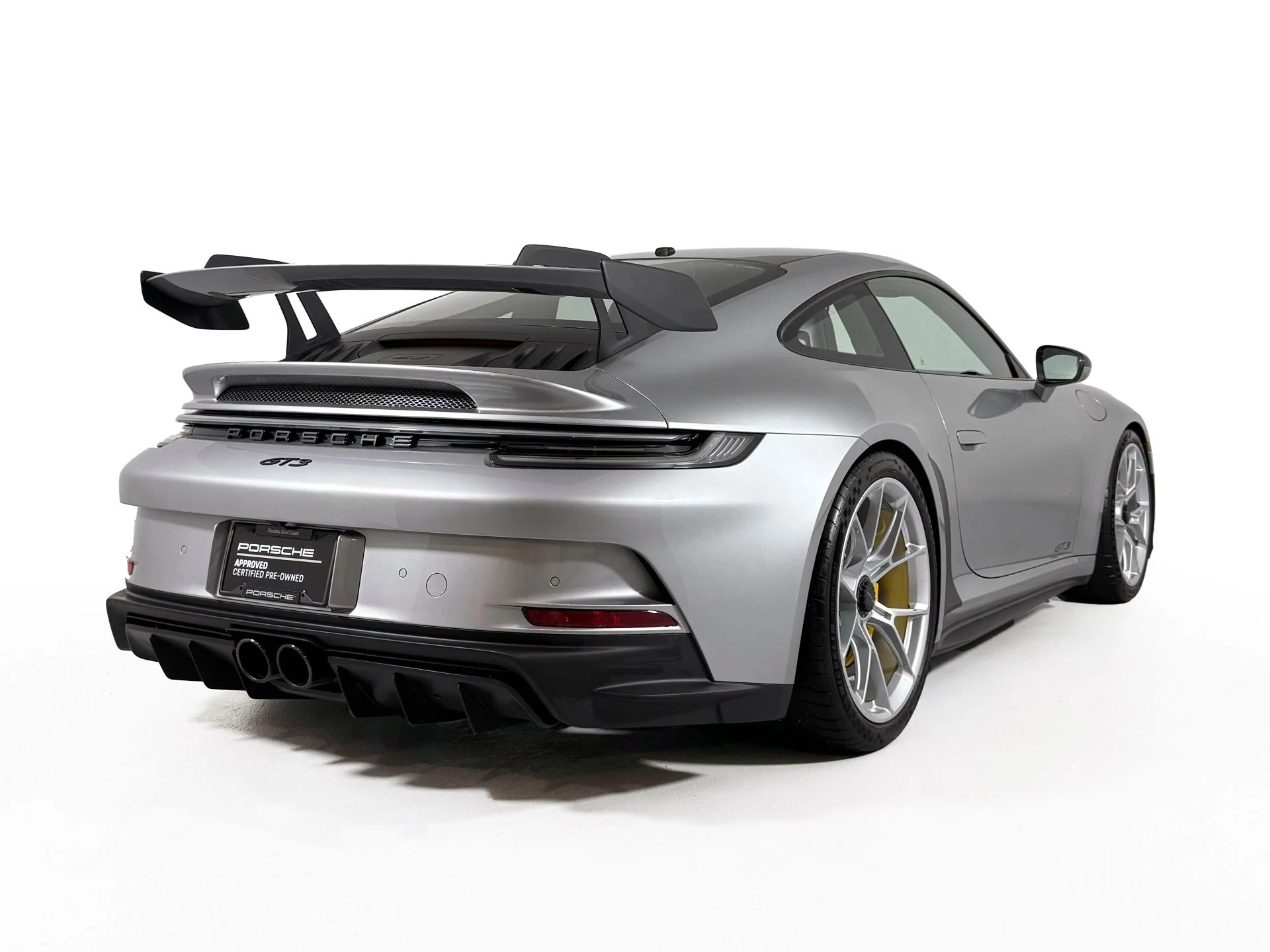 mph018_3471177328_Used_2022_Porsche_911_GT_3_1757014218_9a6219e204