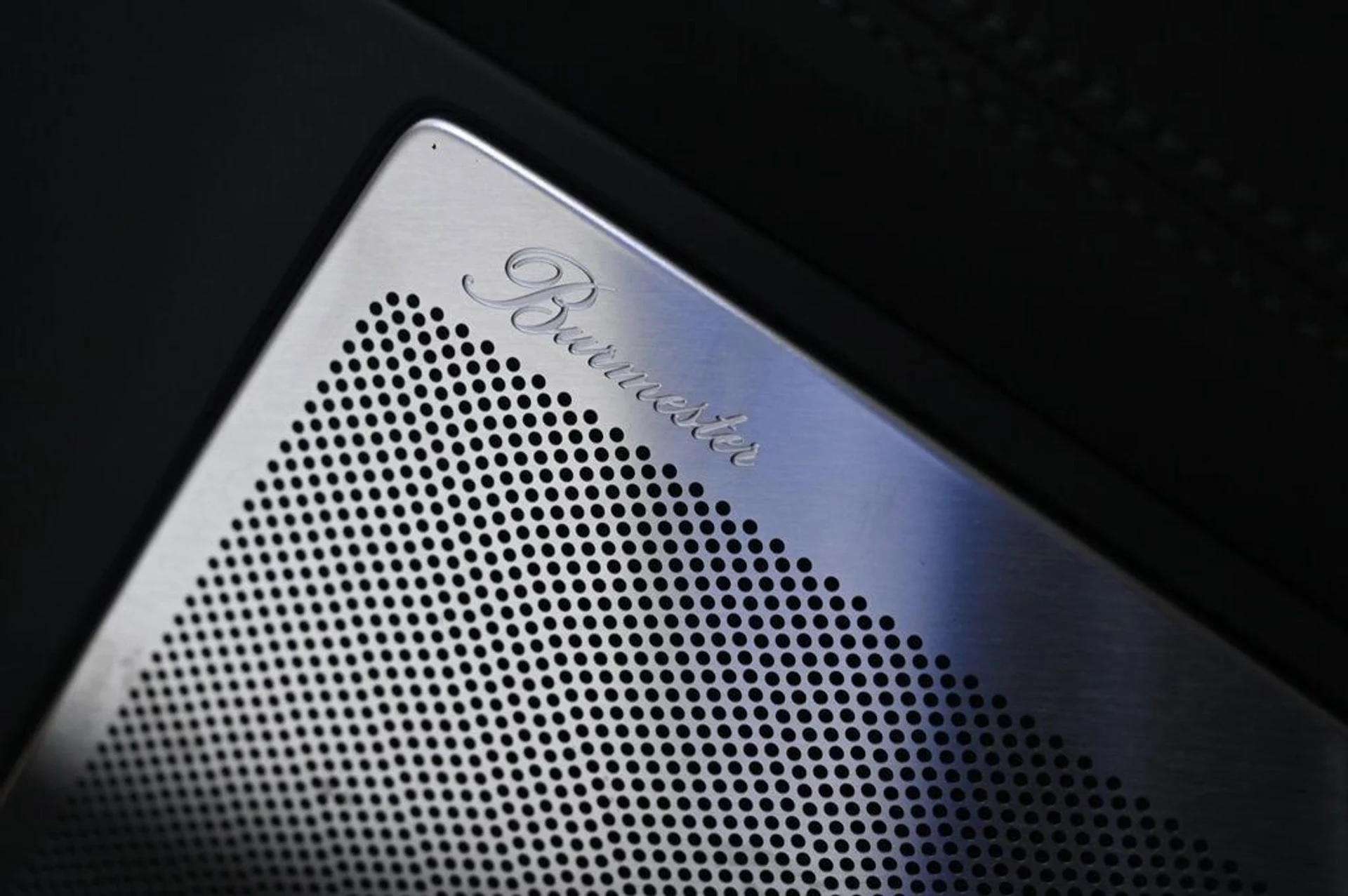 mph018_348058906_4a9a7b90674f4ce491c8da30cb5d7d5d_ed022fdd60