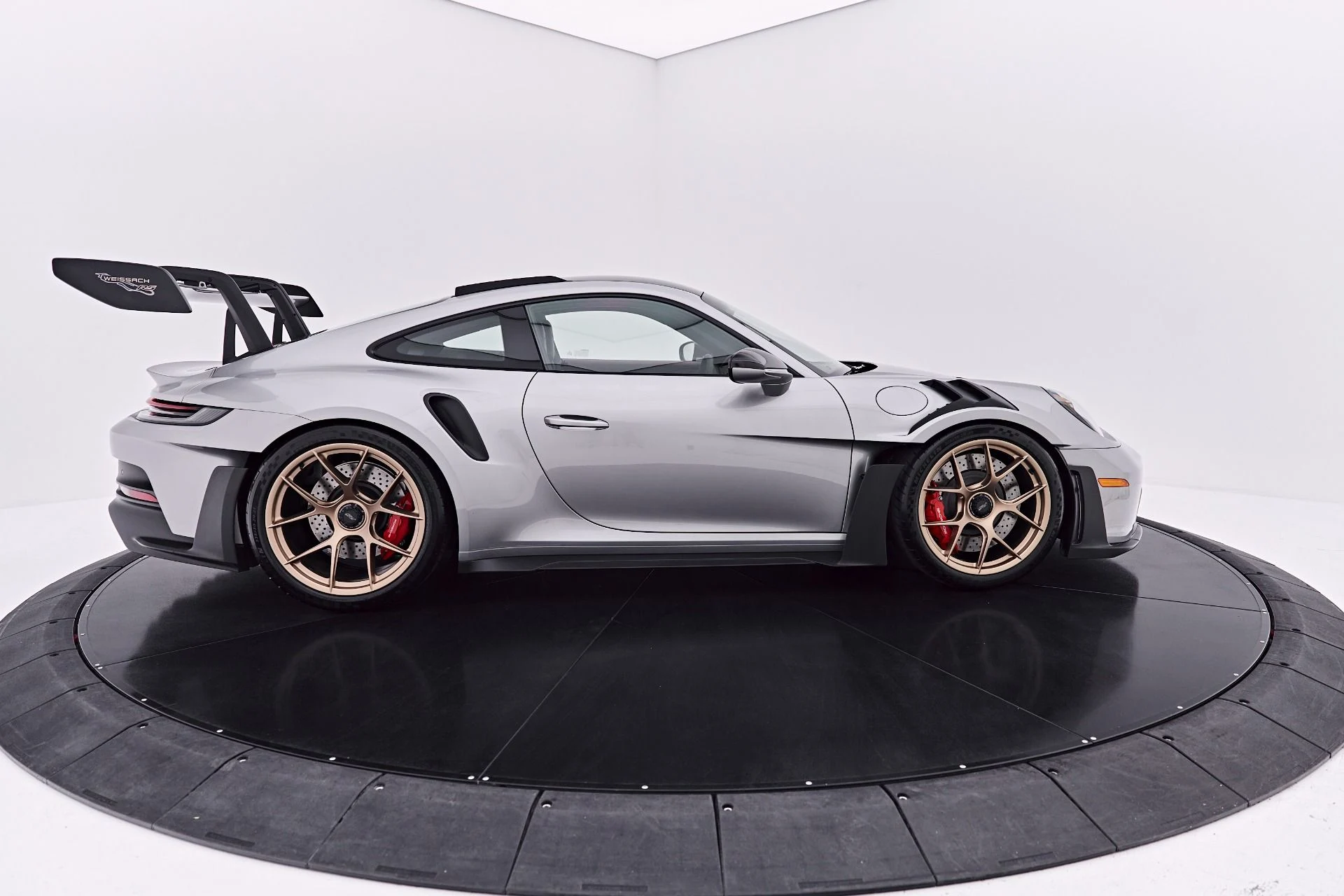 mph018_3481001721_Used_2025_Porsche_911_GT_3_RS_1785790992_ec98ed0b25