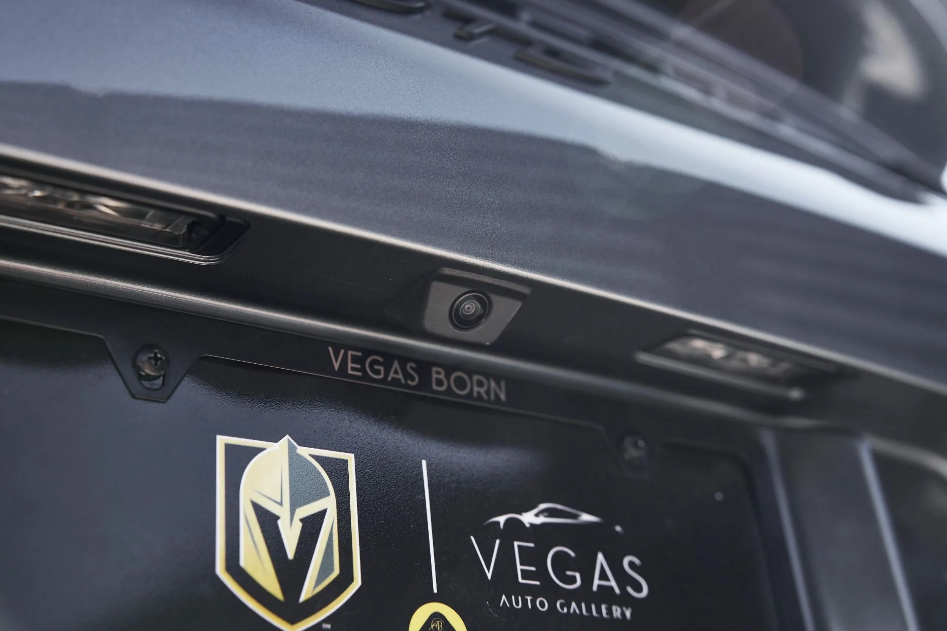 mph018_3494842200_Used_2025_Porsche_911_GT_3_1760569978_1d32f781ff