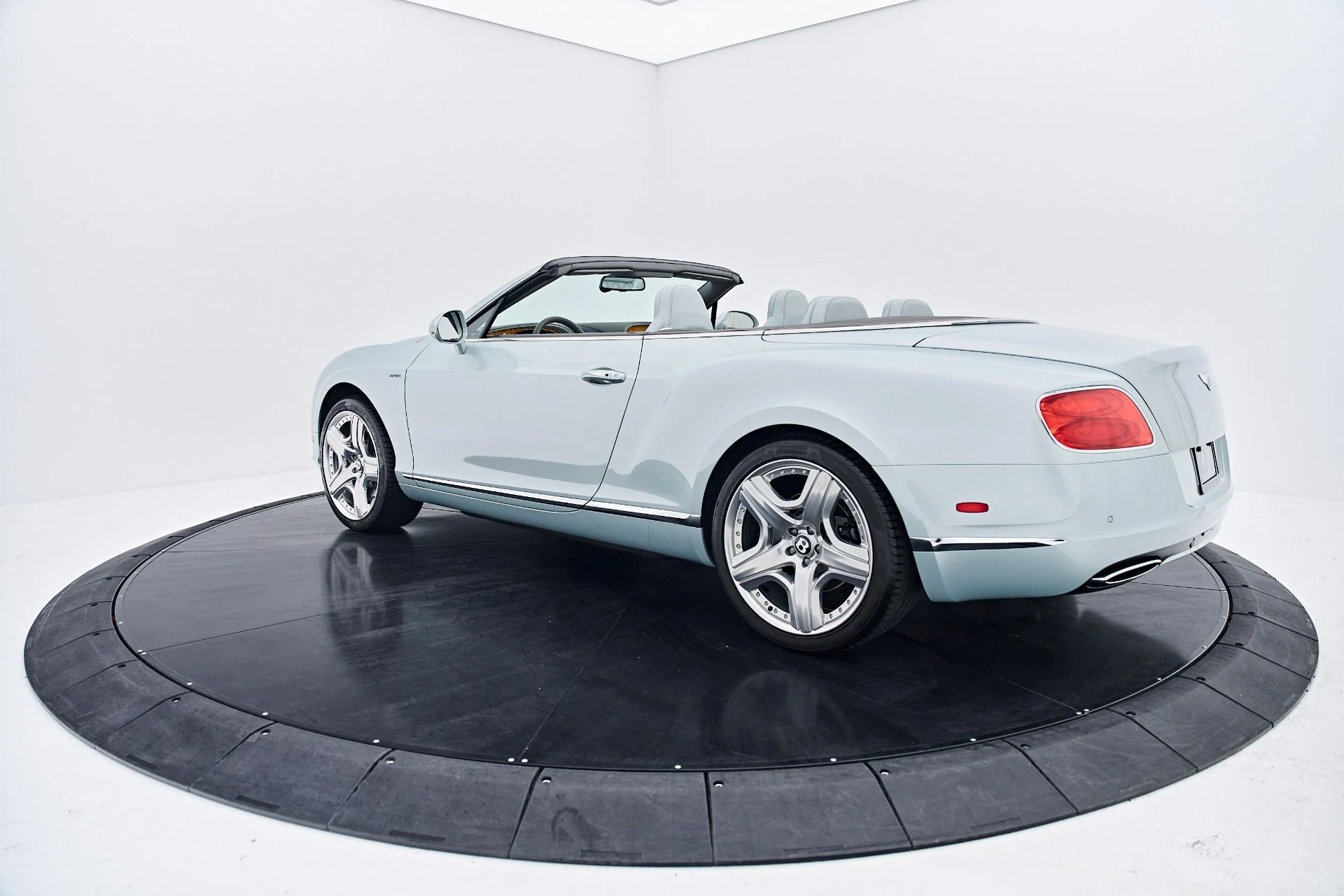 mph018_3497041530_Used_2014_Bentley_Continental_GTC_Base_1786670650_0b0a2c3ce8