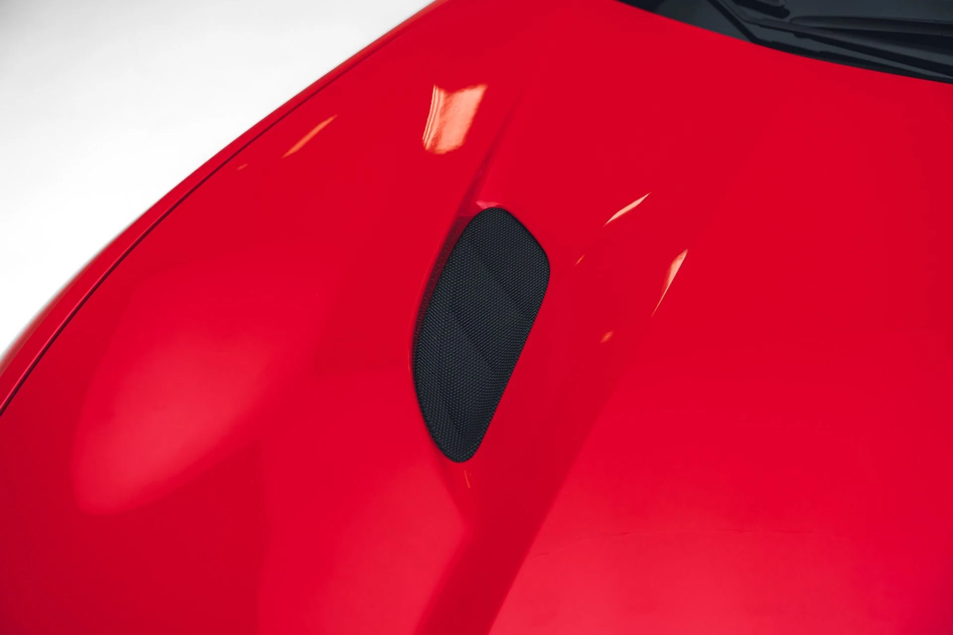 mph018_3497976104_Used_2019_Ferrari_Portofino_1781556046_01b5bba95f