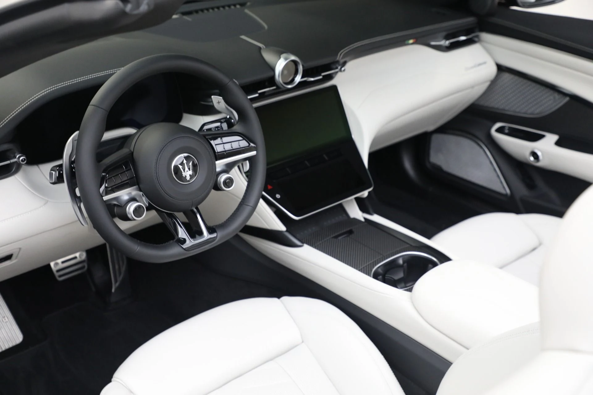 mph018_3499757755_New_2026_Maserati_Gran_Cabrio_Modena_1760548324_30e712d8ac