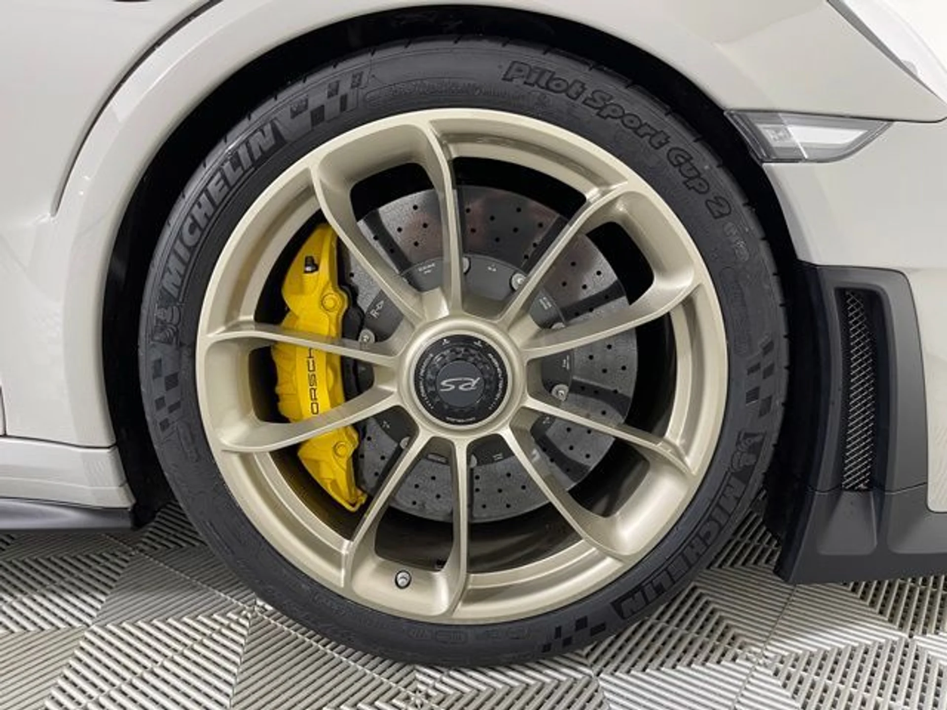 mph018_3509498272_1469c2912476810edd92febc9c05146ex_48e7e97730