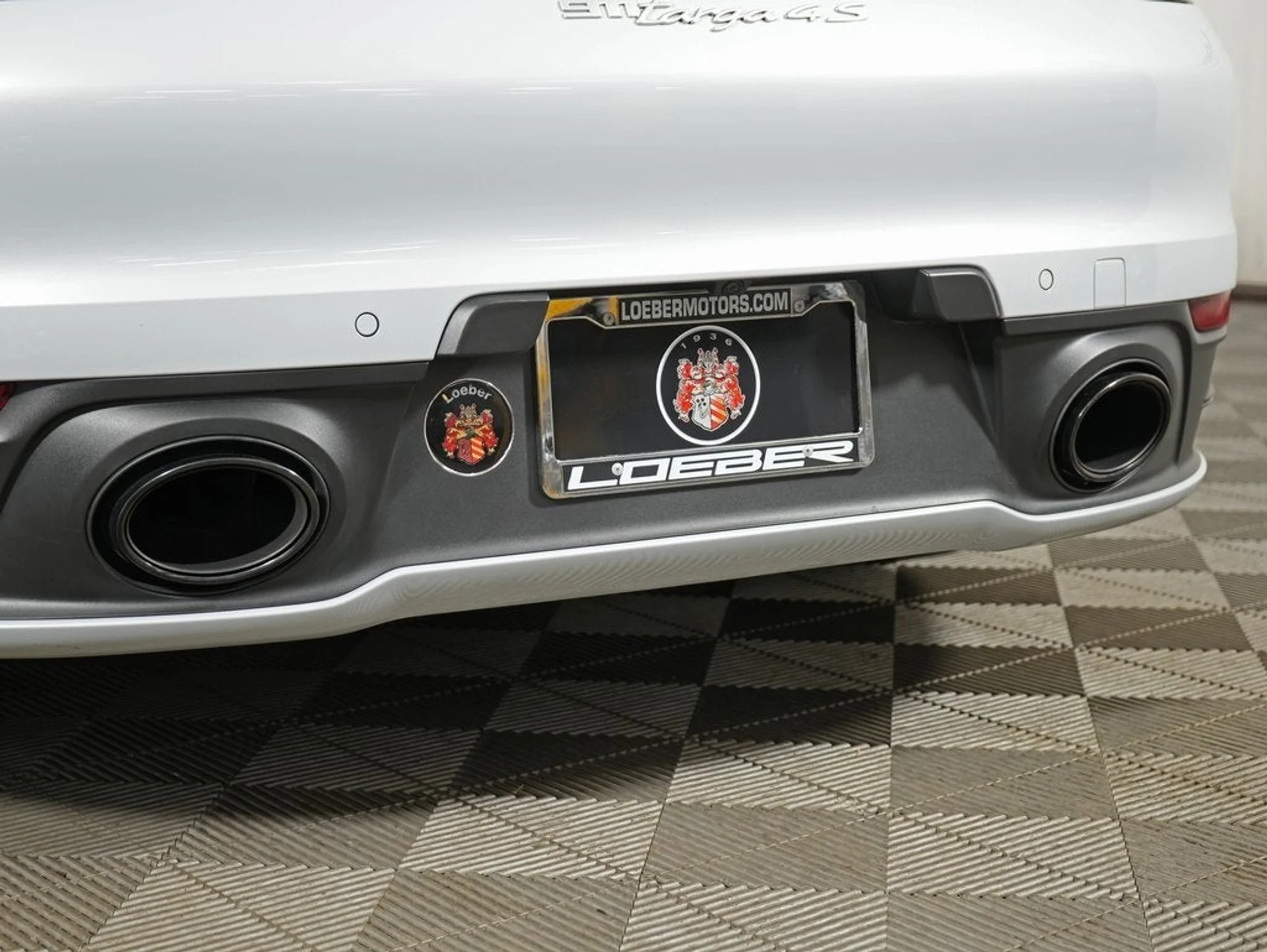 mph018_3516950191_19_f28f987744