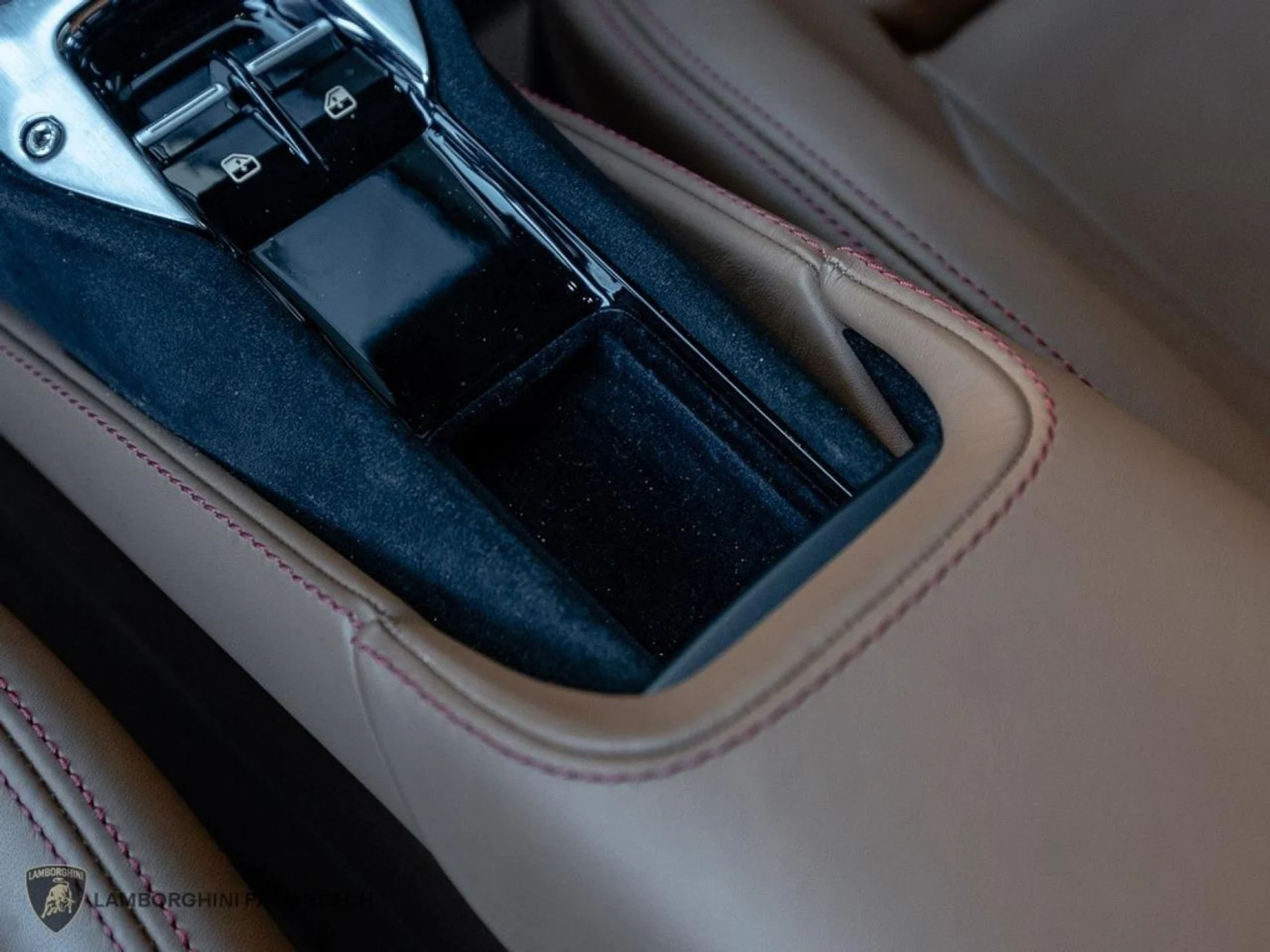 mph018_3516974833_ceb4b162e52d1daf81a0582ba701e760_6bdb5b1895