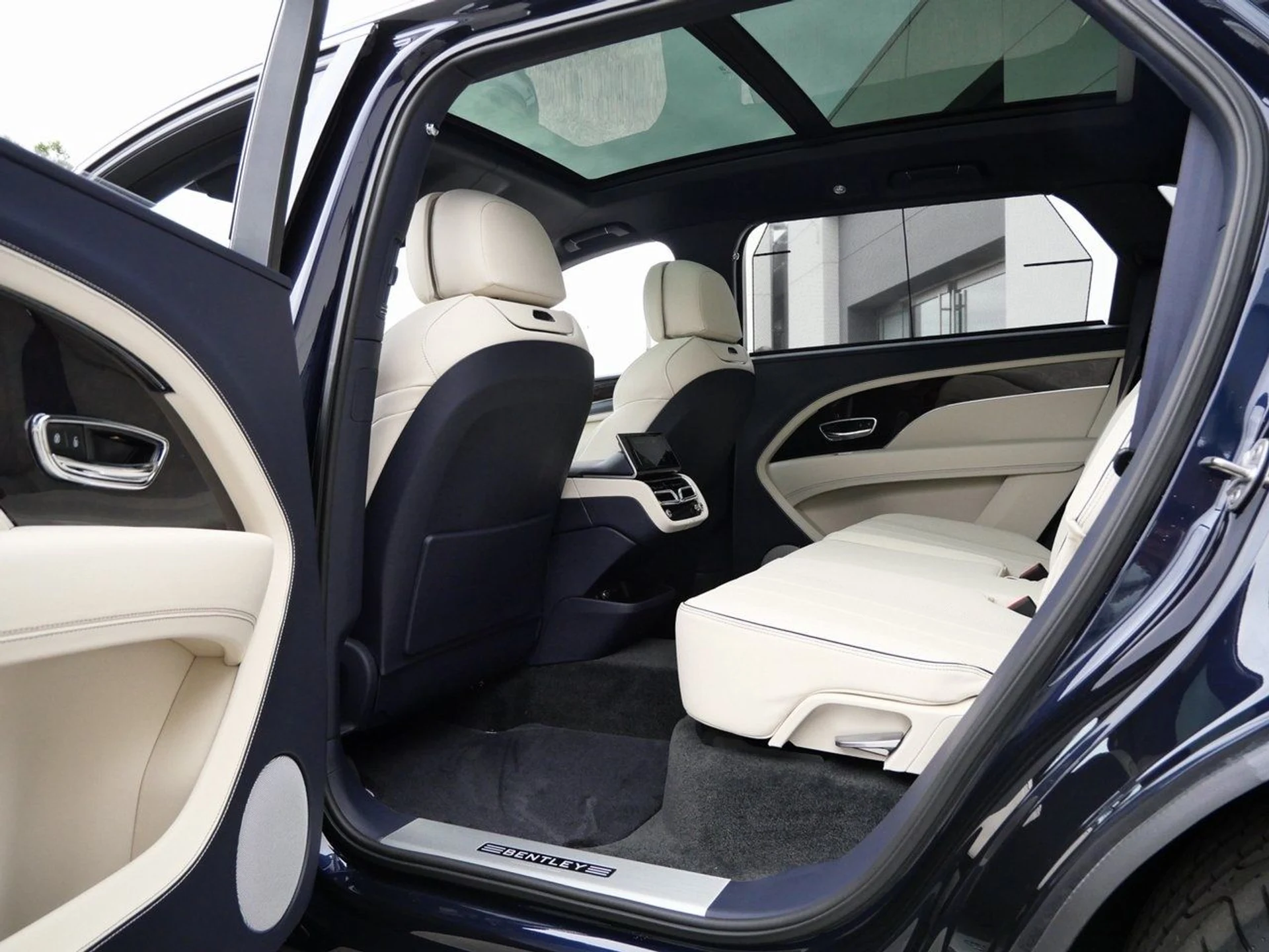 mph018_3519803924_c54fca59d3325e22b4ca83c1034eca4fx_433cfc68ef