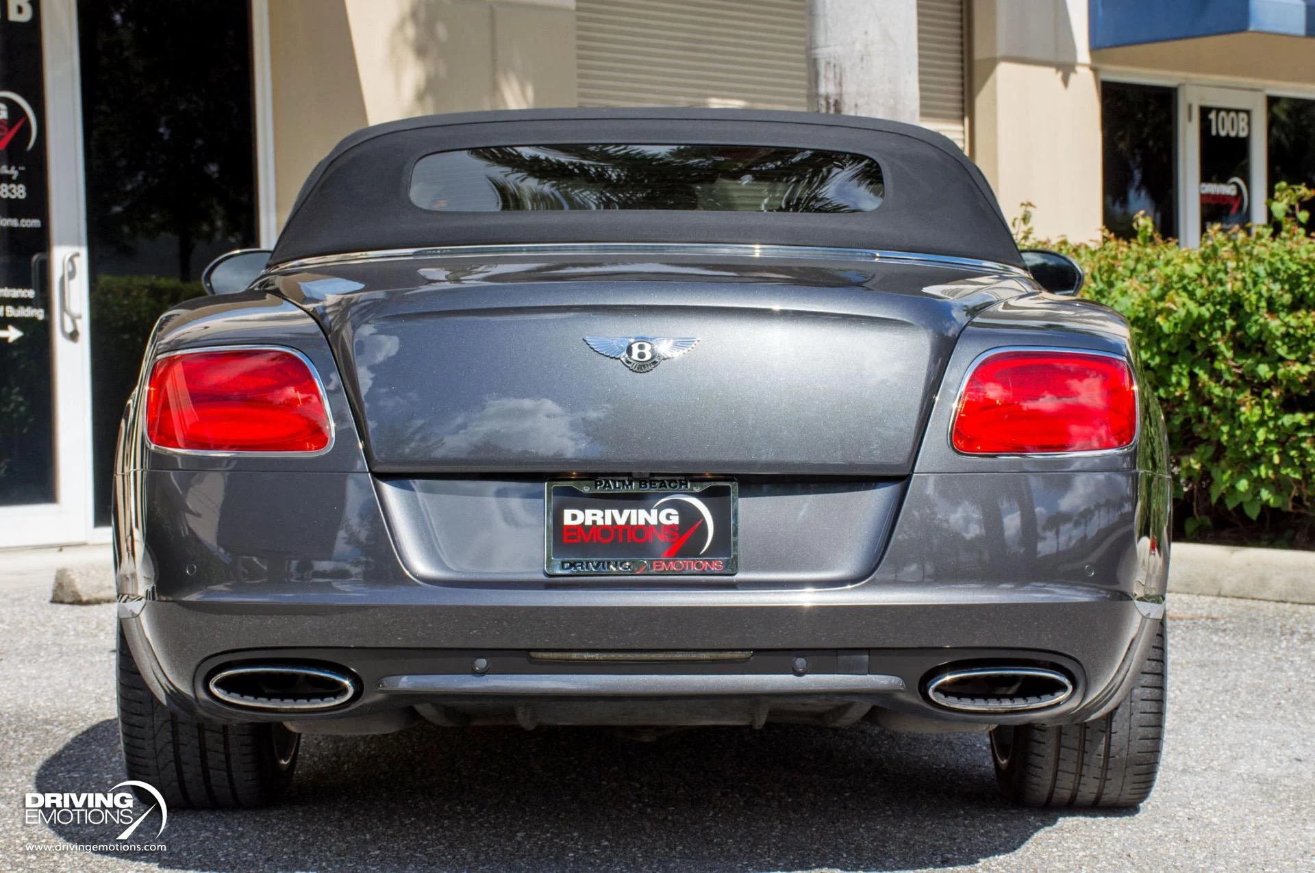 mph018_3527107377_871_p19_l_5d983618a8