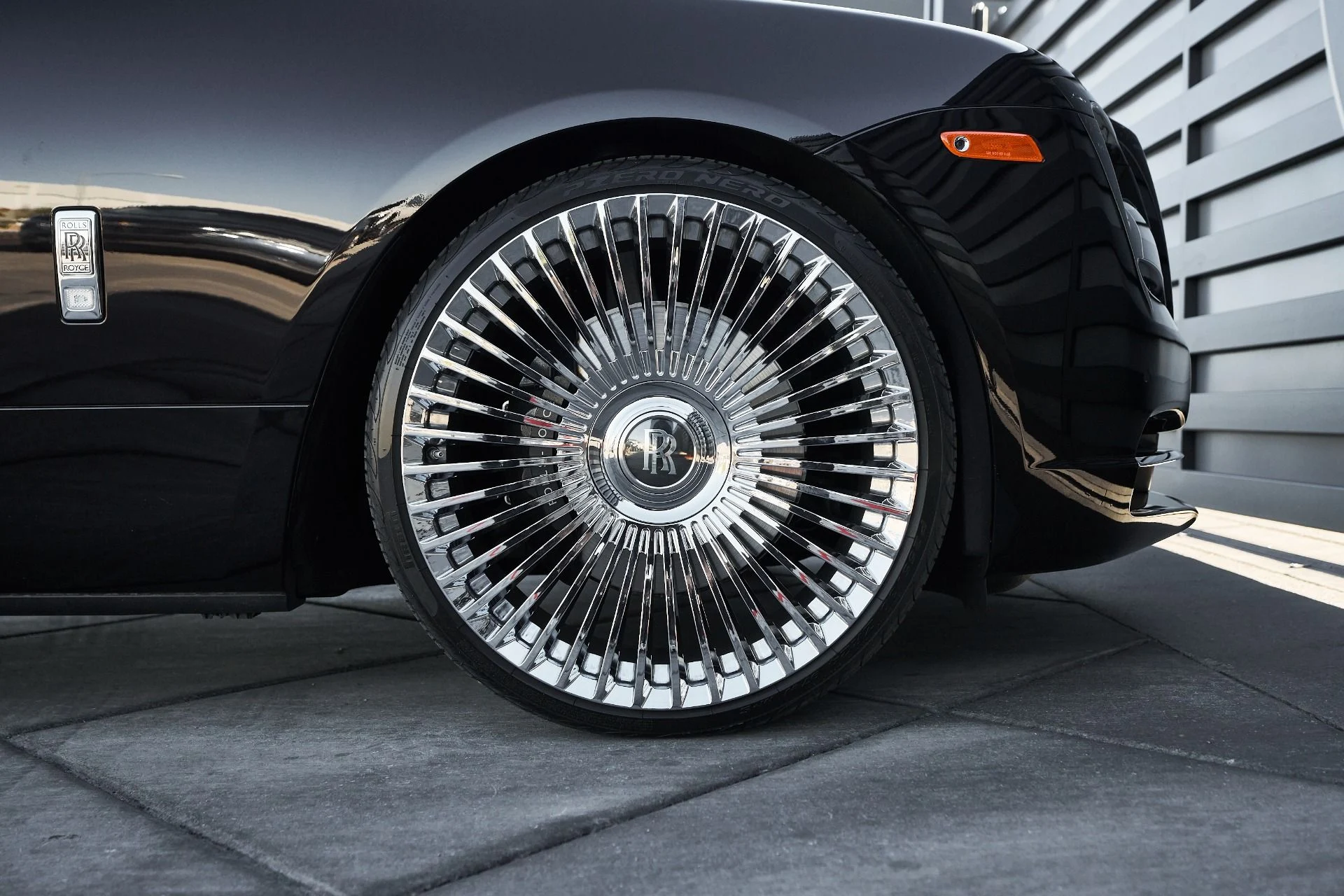 mph018_3527220961_Used_2020_Rolls_Royce_Dawn_Base_1762645793_4466cd3843
