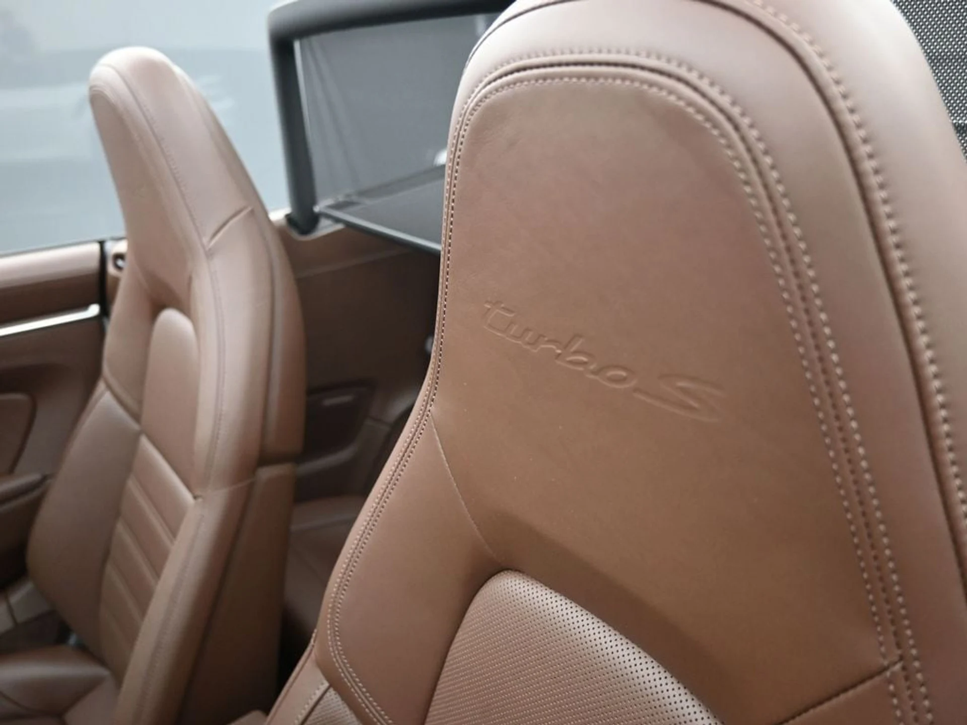 mph018_3527472824_16d42262af904663cf835620efd8fd1ex_0464f53cea