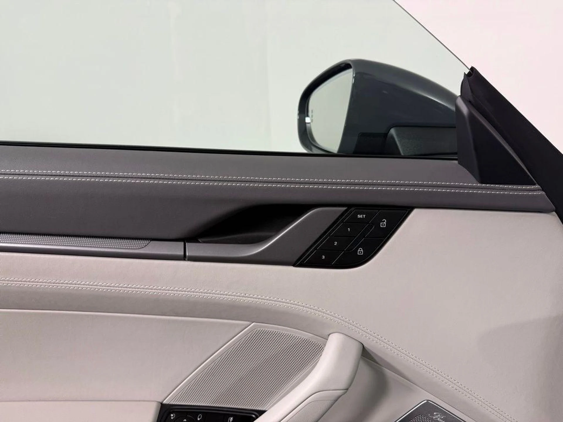 mph018_3529881263_v_DS_1_DY_N_Briz_Mc_Pv2_LIA_Ufadjw_7eddd8886a