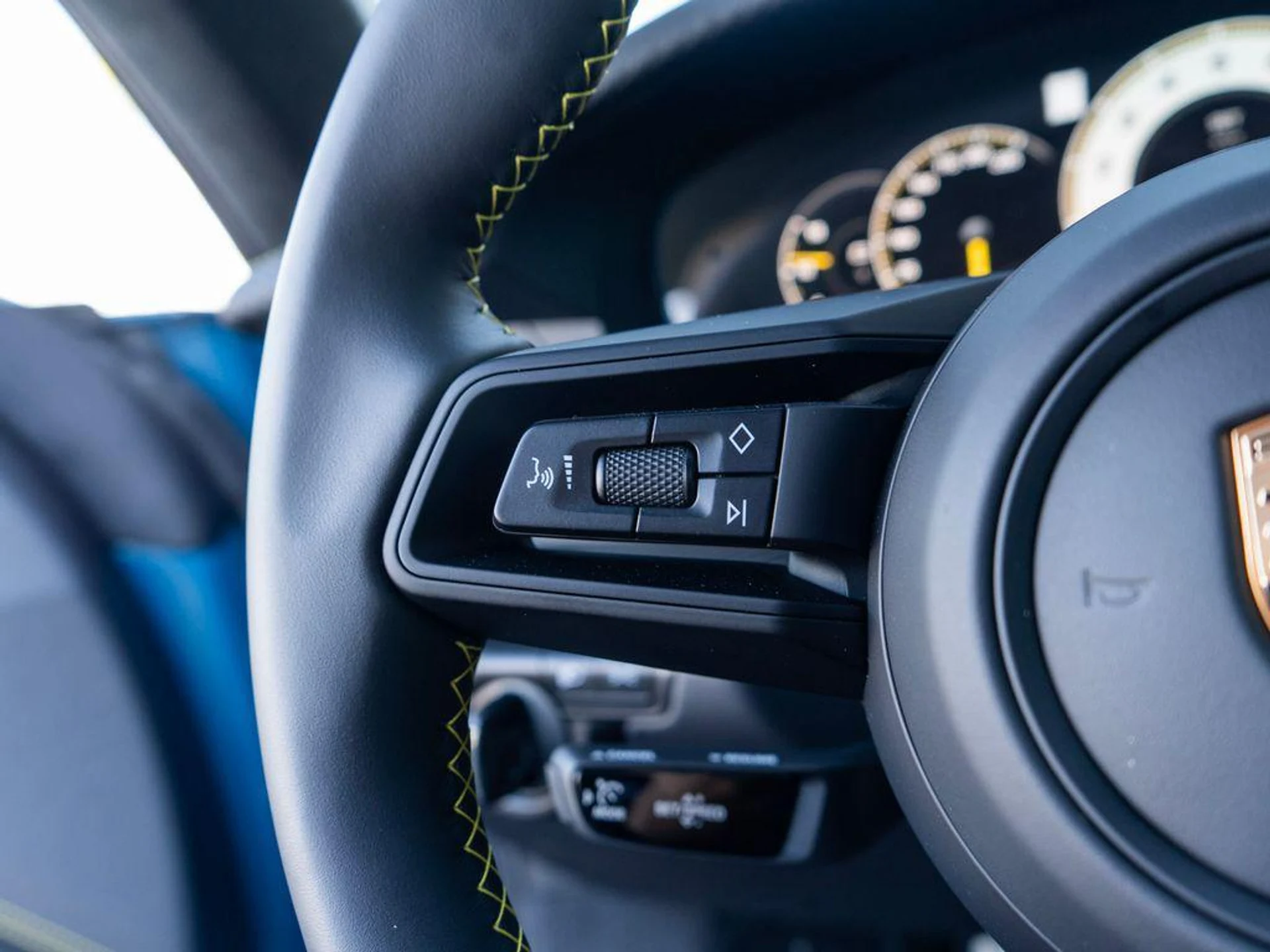 mph018_3534385244_qsdd_P52xb_Ht496_XT_Bo_Kr_Pjn_CNBA_1d2769f40b