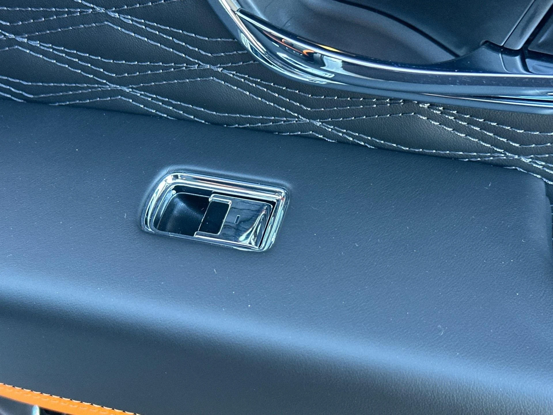 mph018_3536395429_New_2026_Bentley_Bentayga_Speed_1771602810_a22e024d28