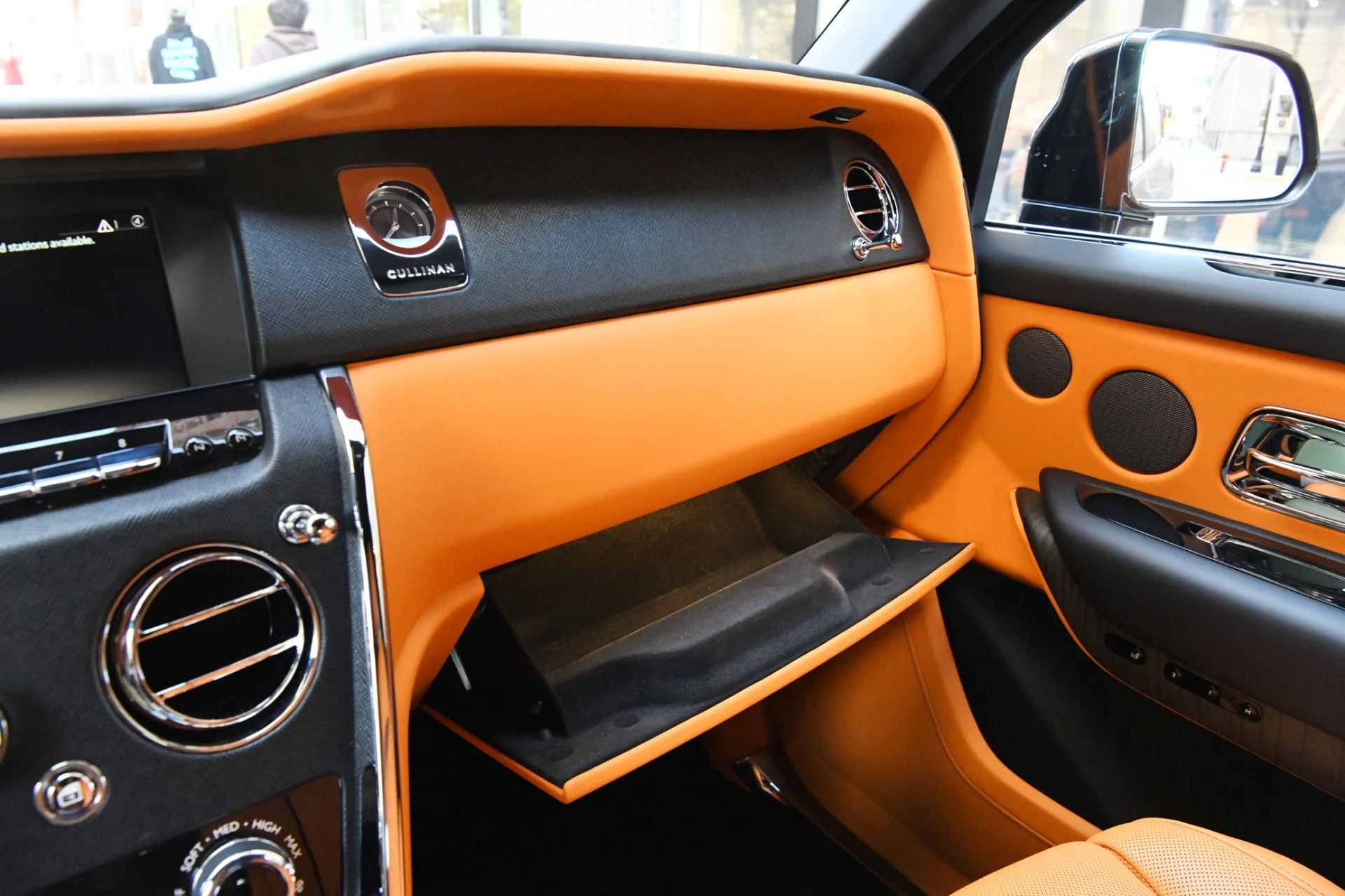 mph018_3542740062_11591_p20_l_454c9eb4b7