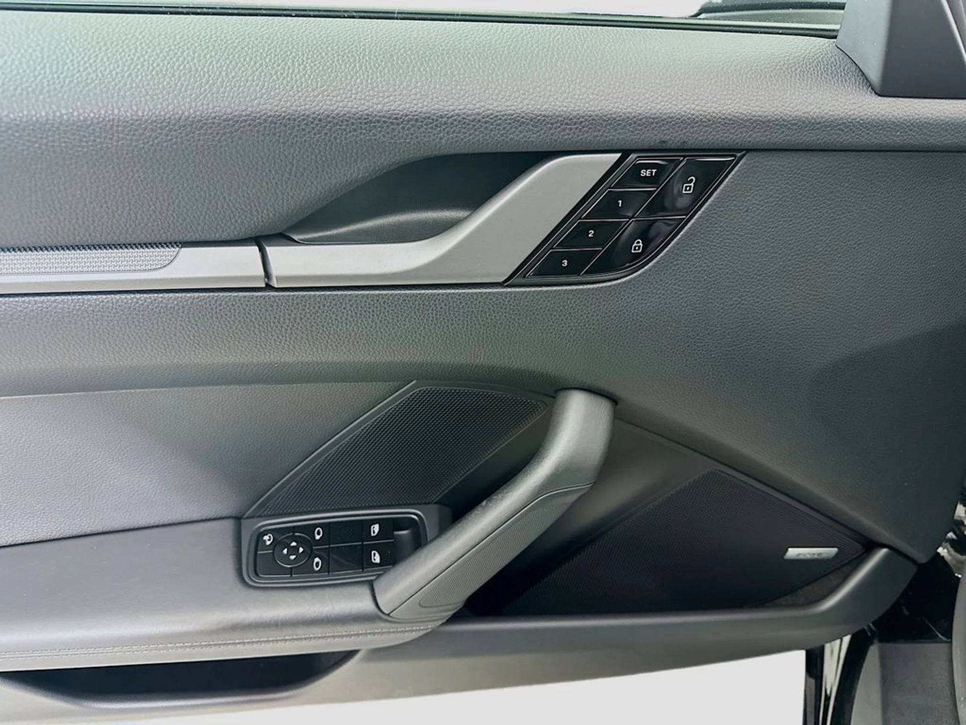 mph018_3543764033_f649e75f0efc7b4f40a96a2869b0b742x_2a6aa05878