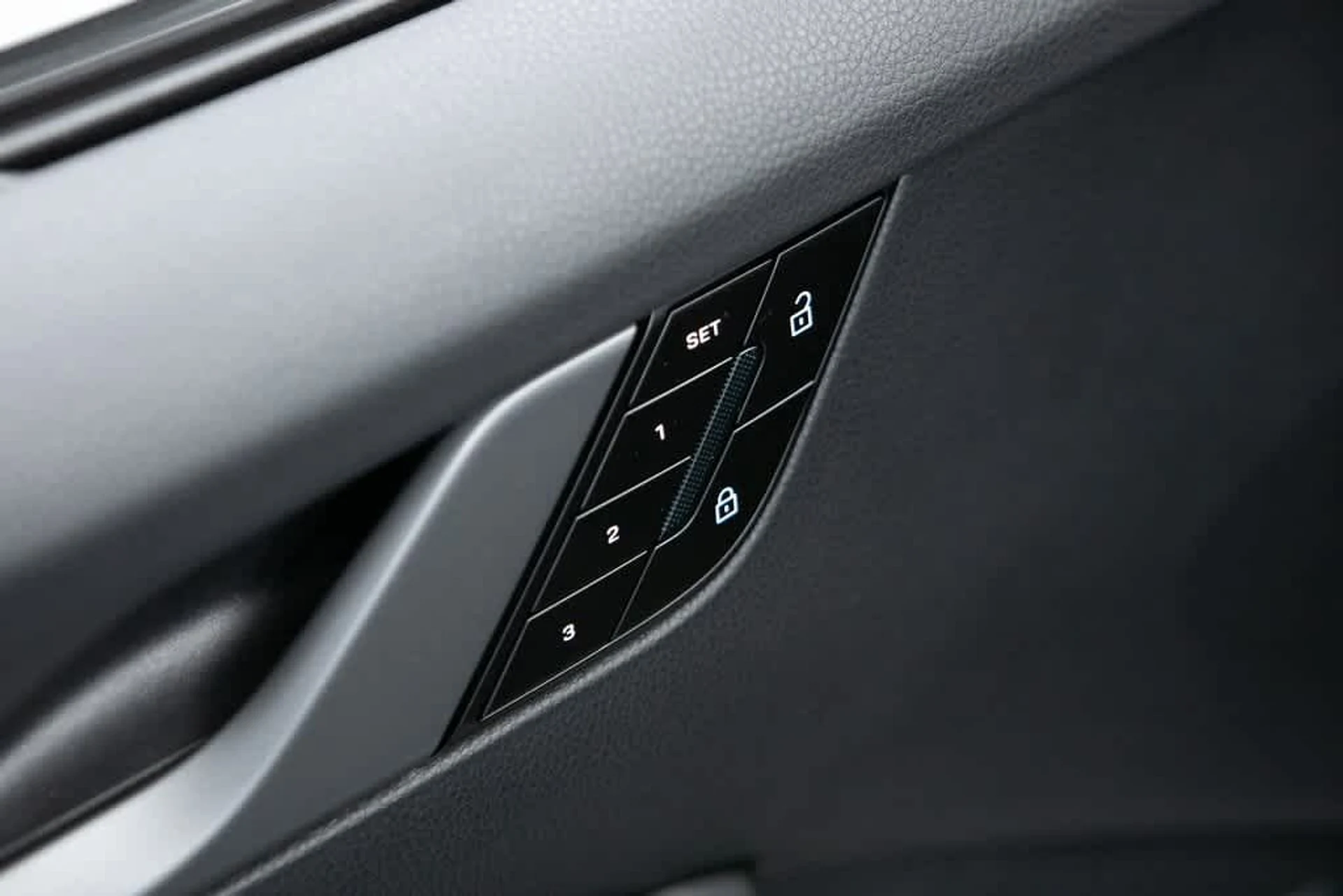 mph018_3546293578_f94b95b75e342b2ddb2597da16fb14aex_3669d2385a