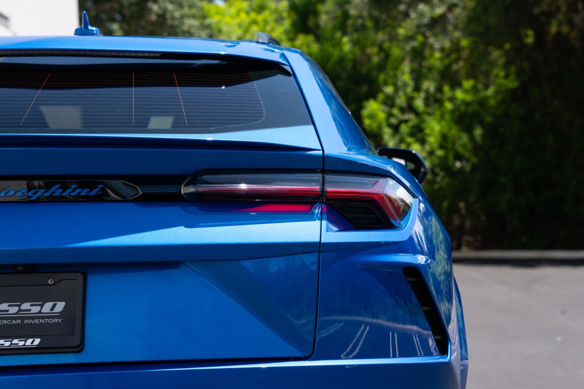 mph018_3548820960_Used_2019_Lamborghini_Urus_1781242066_9edd22663c
