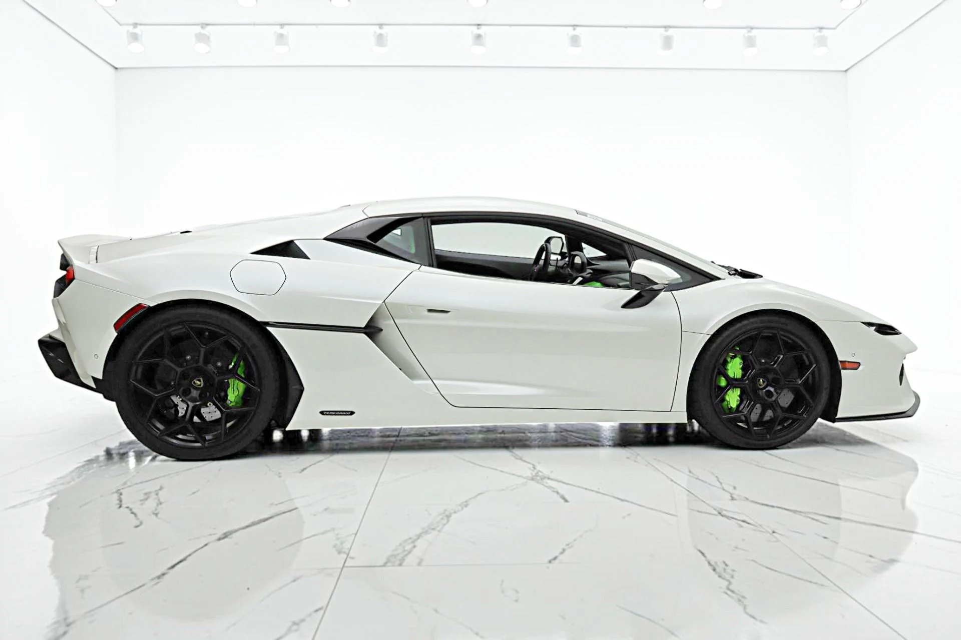 mph018_3550823169_Used_2026_Lamborghini_Temerario_LEASE_OPTIONS_AVAILABLE_7cfc2fc5a1
