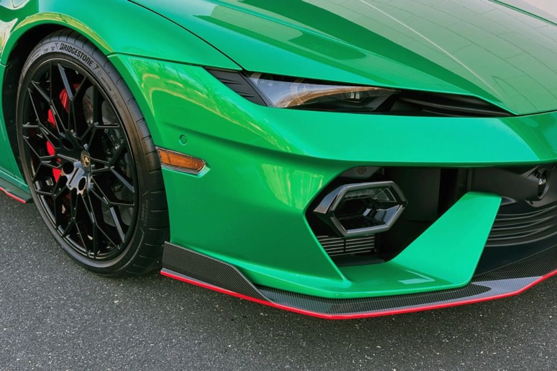 mph018_3555535631_New_2026_Lamborghini_Temerario_Alleggerita_1766488898_38da99de90