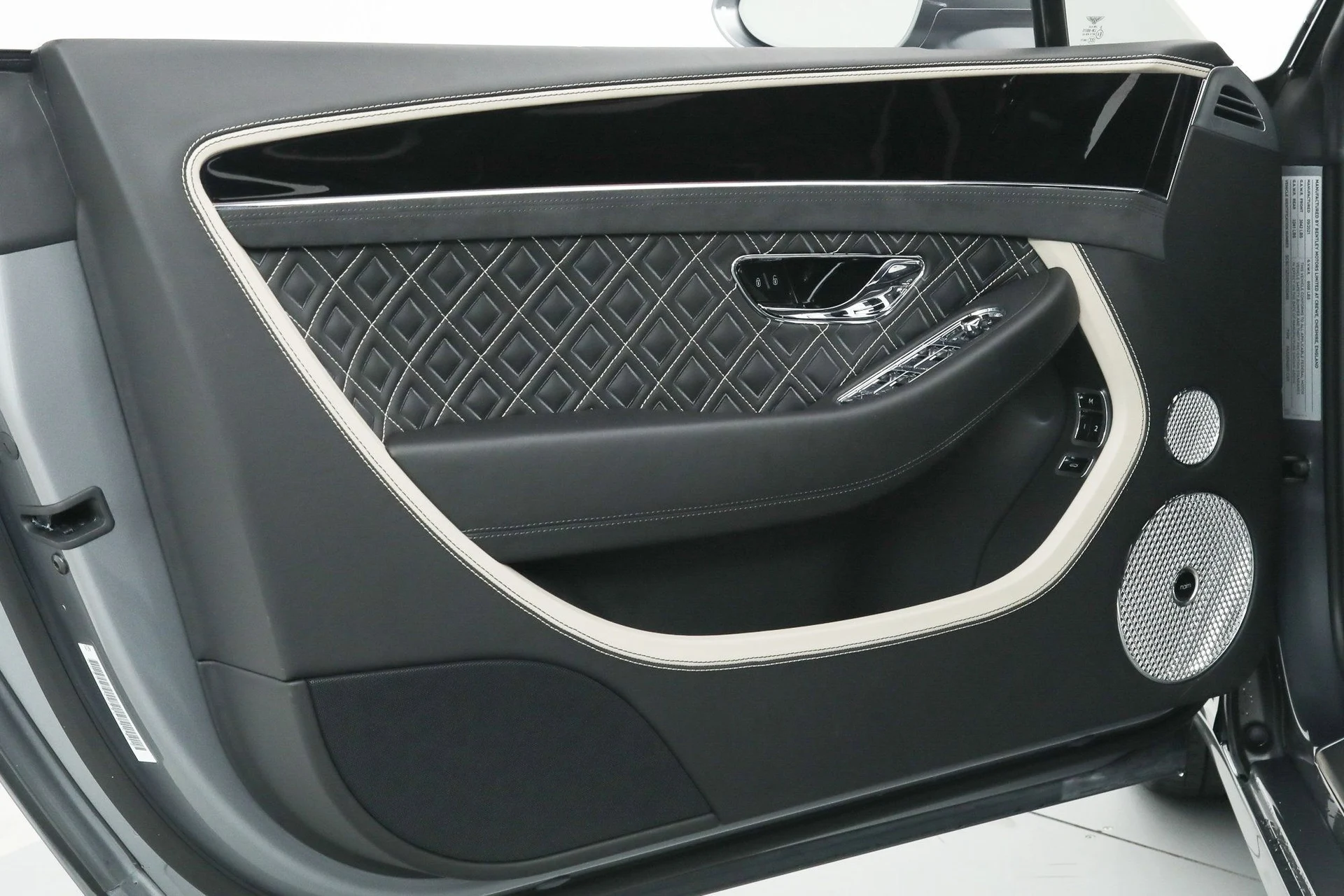 mph018_3558022506_fa17469d20b472c47247b38310cf55e3_f7d53eed2e