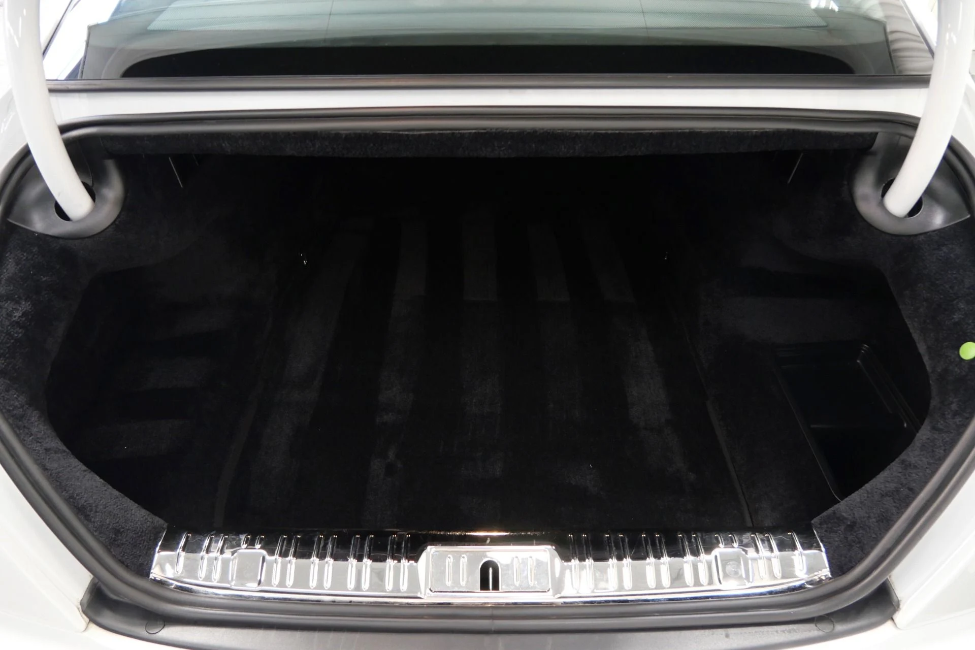 mph018_3562018485_Used_2016_Rolls_Royce_Wraith_The_Wraith_Package_Canadel_Paneling_Driver_Assistance_3_1764606909_979c3b9fa7