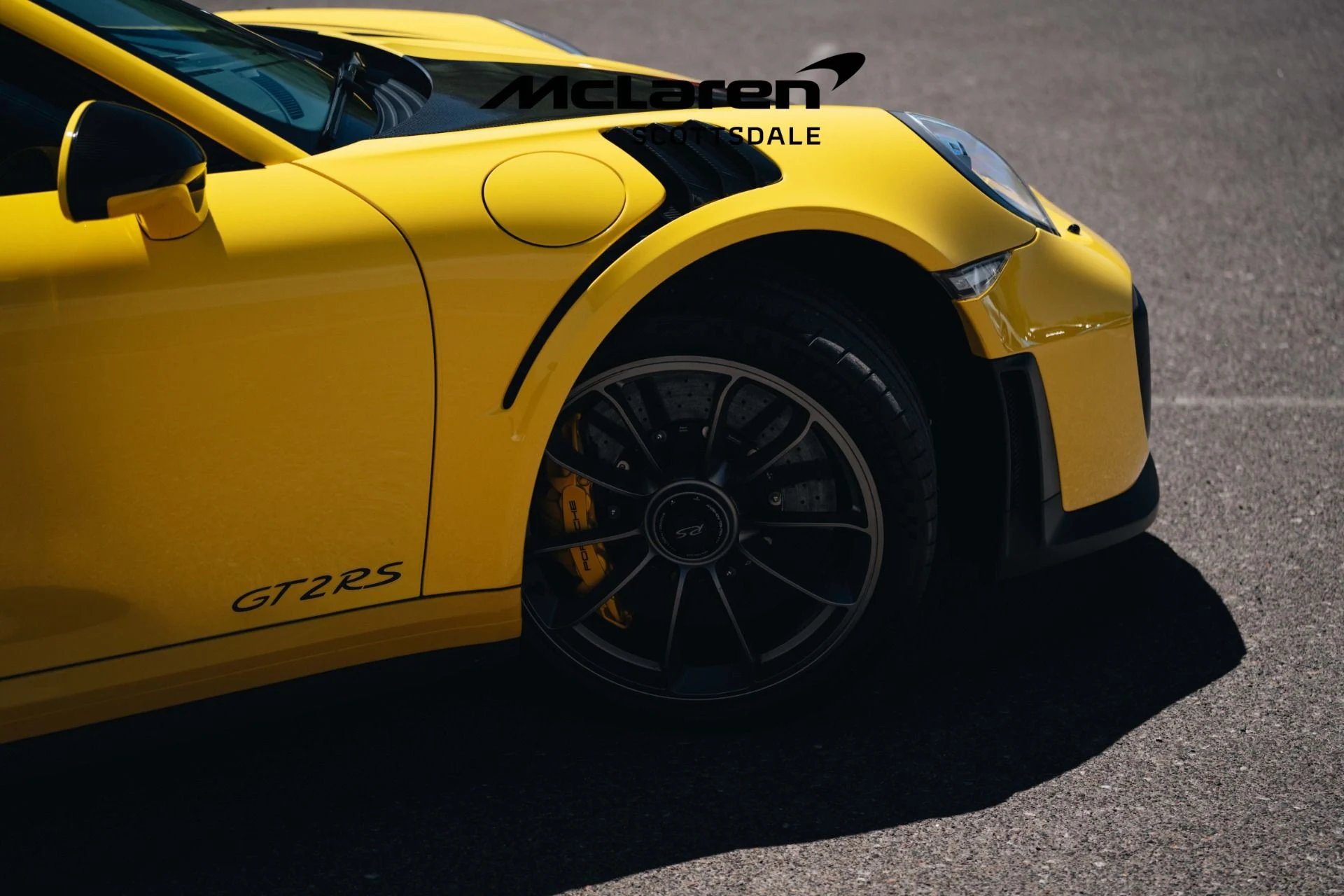 mph018_3563257868_Used_2018_PORSCHE_911_GT_2_RS_1746157712_b2da65008c