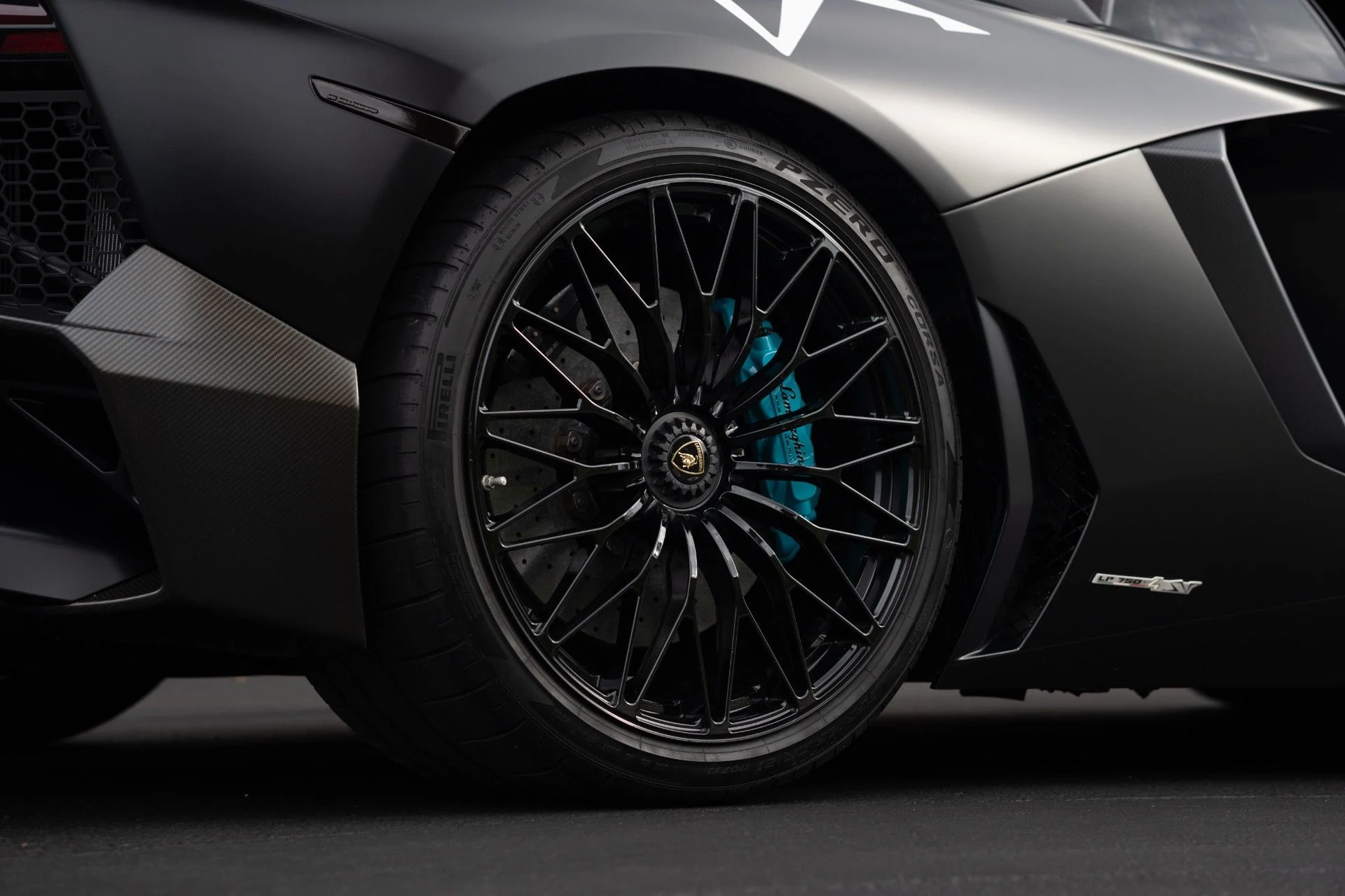 mph018_356360100_Used_2016_Lamborghini_Aventador_LP_750_4_SV_1768280004_5e32616878