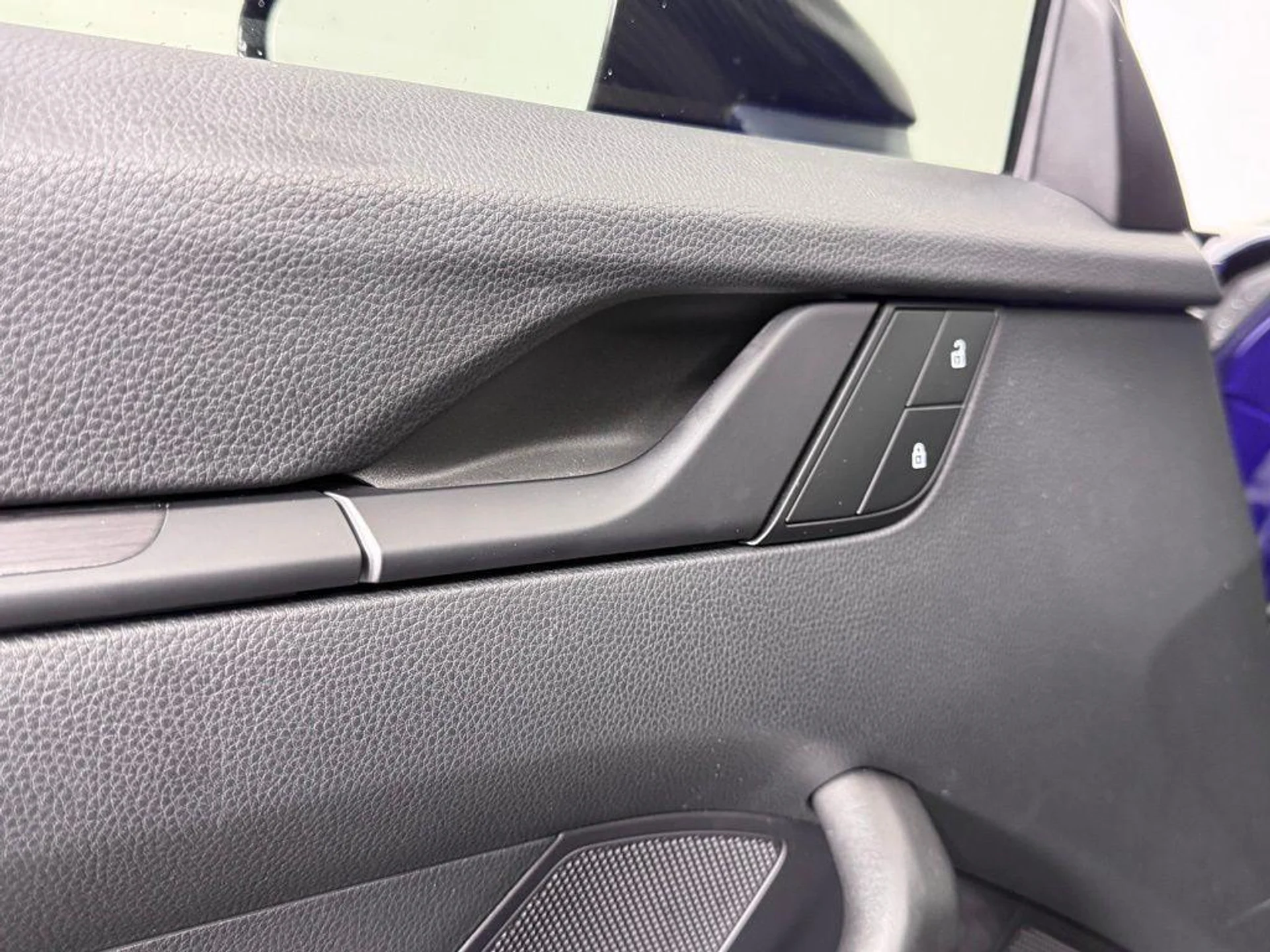 mph018_3564886969_a_Iaoup_A_Pjh_FQ_Il_U_Ra1k_LNE_Io_Vl4_a7df8acd89