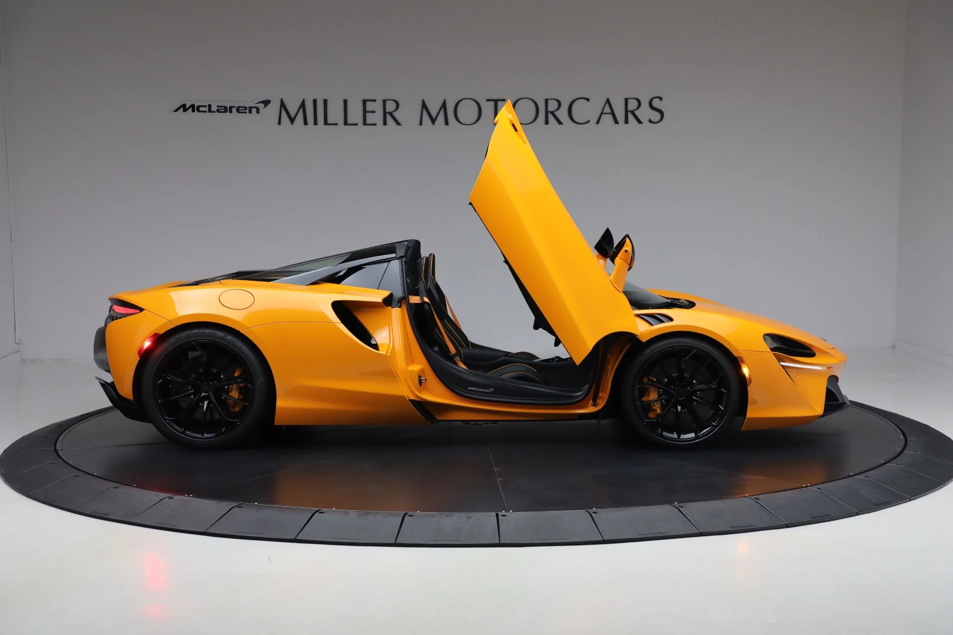 mph018_3567817994_New_2026_Mc_Laren_Artura_Spider_Tech_Lux_058a09d603