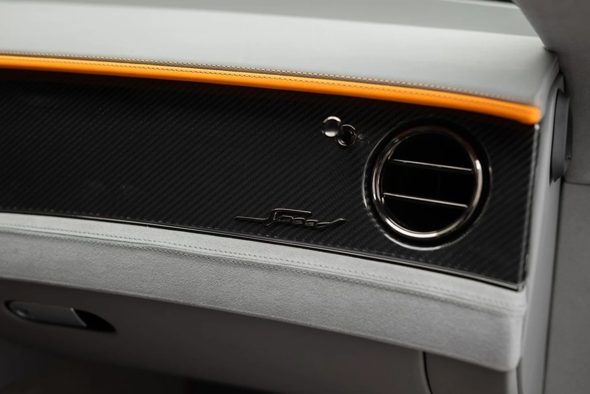 mph018_3568554118_51a72ee553c2ce7d8717d52e70be64adx_723342d1b4