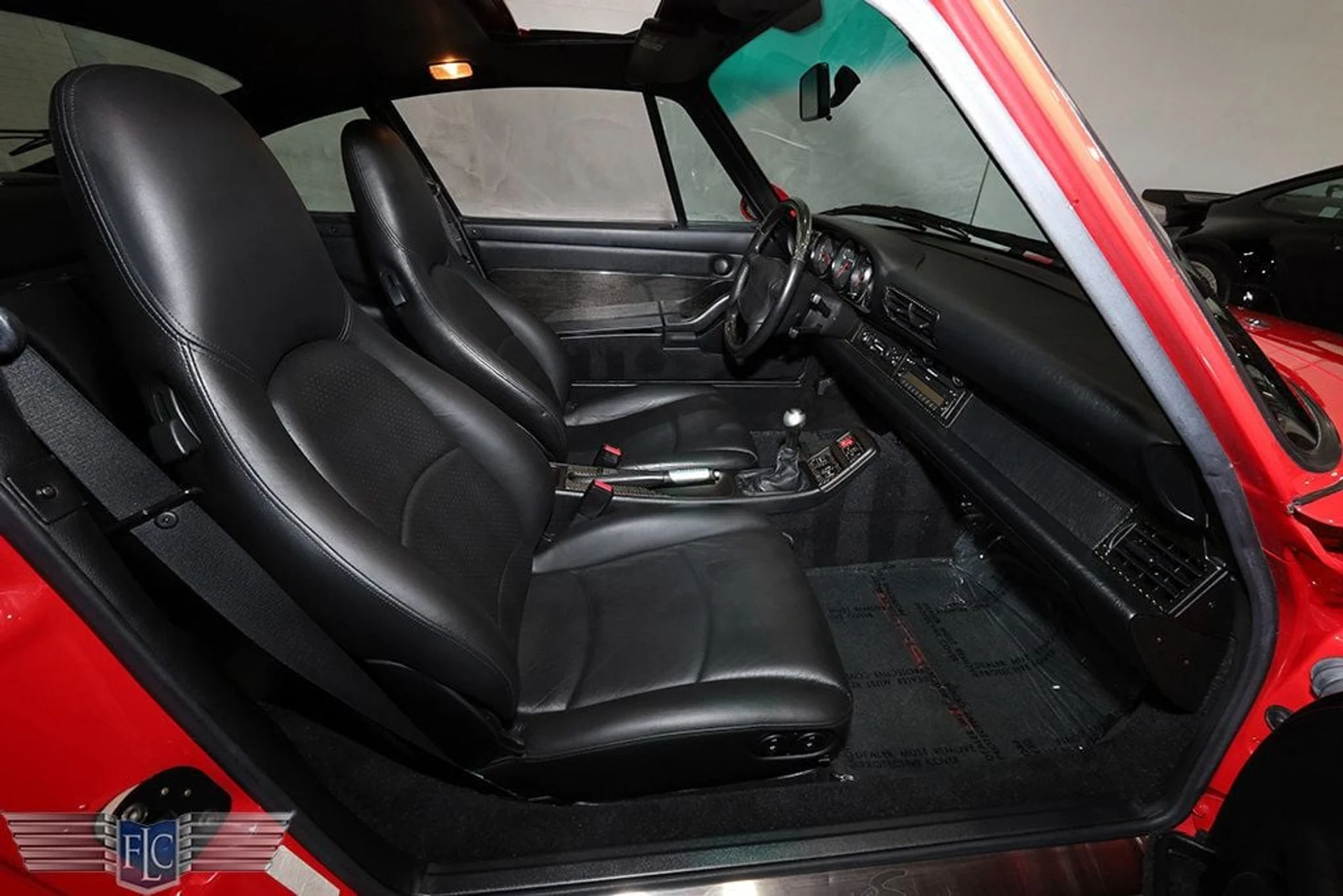 mph018_3579444547_used_1998_porsche_911_carrera_4s_coupe_9689_22929030_19_1024_8f1df32865