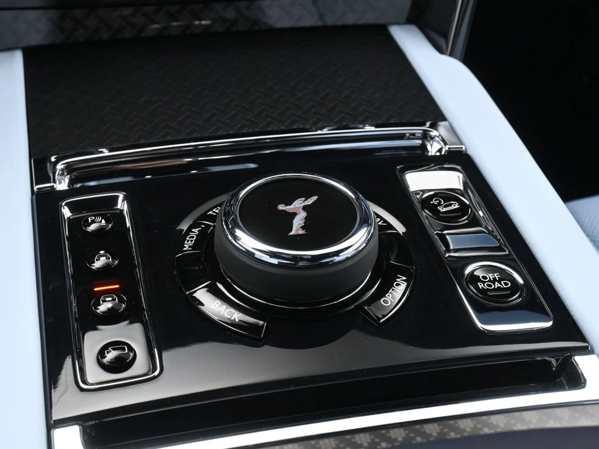 mph018_3590297174_806948e71a998246471216ea24c4bea0x_f90f6bca63