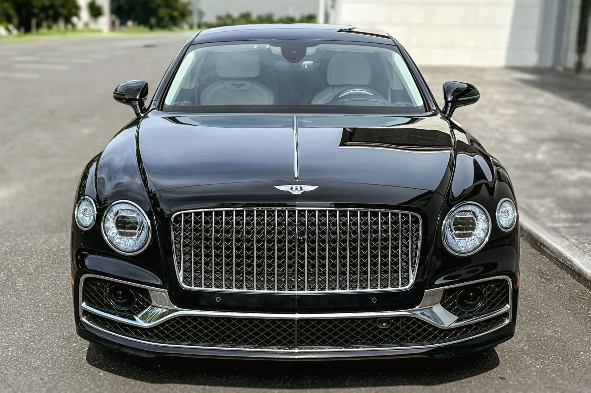 mph018_3594565022_Used_2022_Bentley_Flying_Spur_V8_1779967865_ea87454a5e