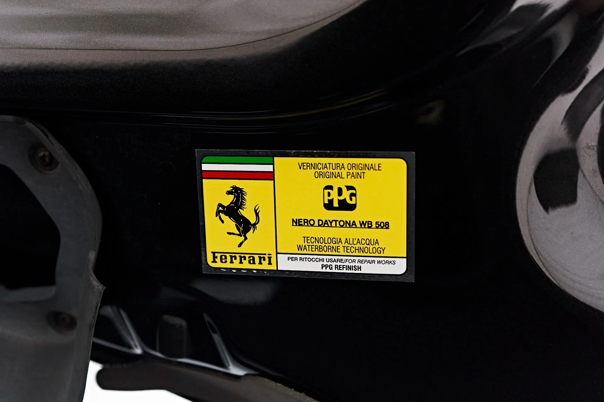 mph018_3604445568_Used_2018_Ferrari_488_Spider_Base_1717624092_f3fd59bda0