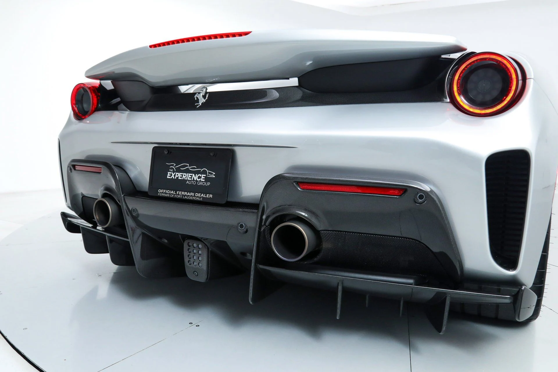 mph018_3607691371_1947fd8170f54a45f4c5991eadc4b063_38b50938d8