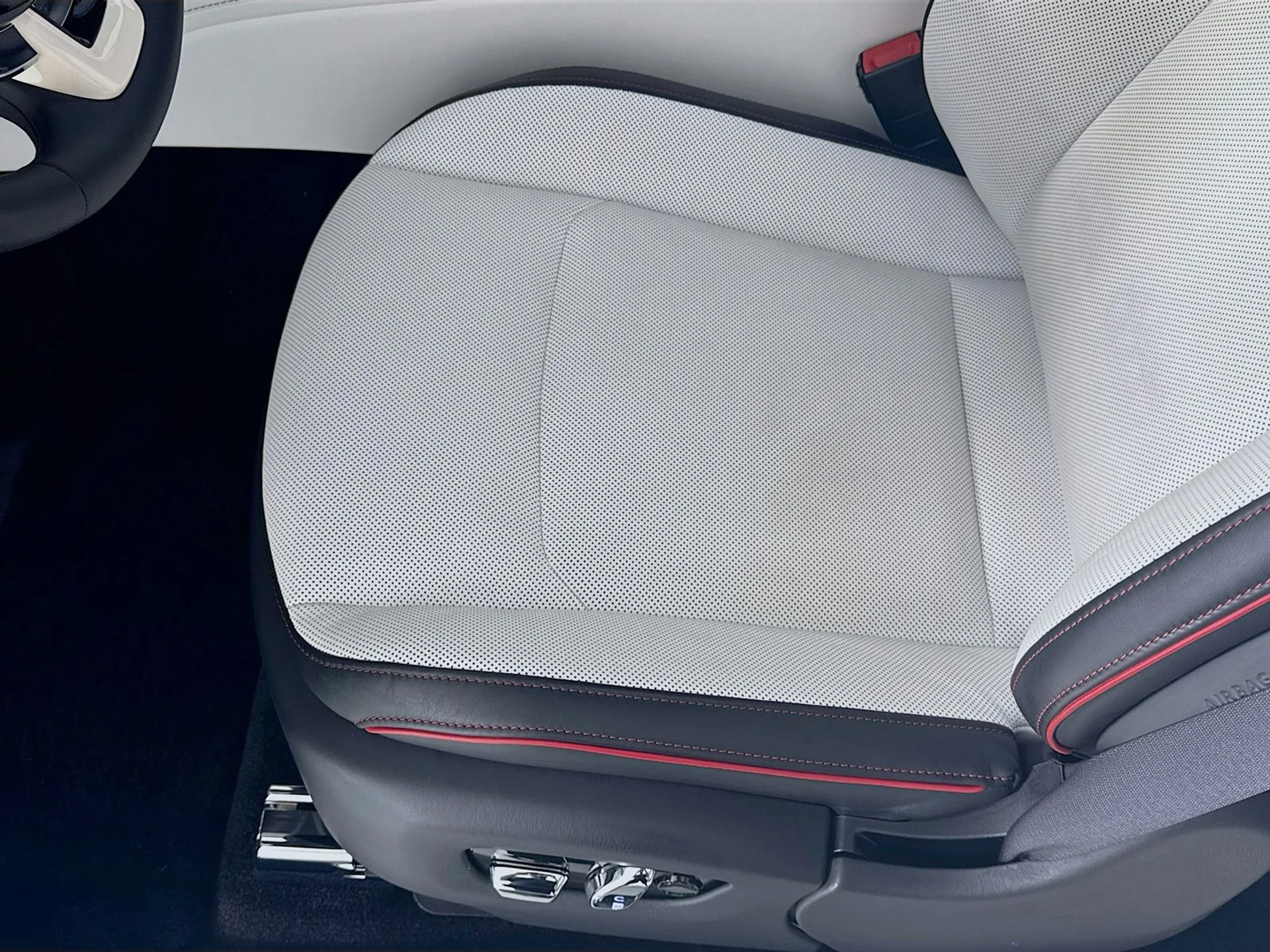 mph018_3610947742_8abef5e663a17647f473425e63ad833ax_b2343b19b6