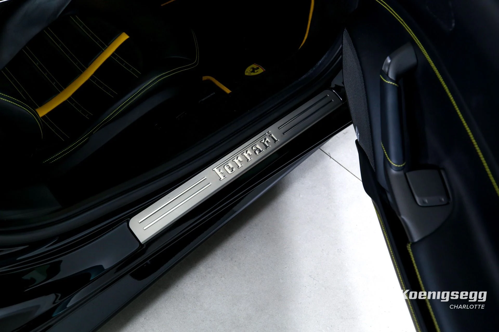 mph018_3612848462_Used_2017_Ferrari_488_GTB_1782494380_9ce0801d5f