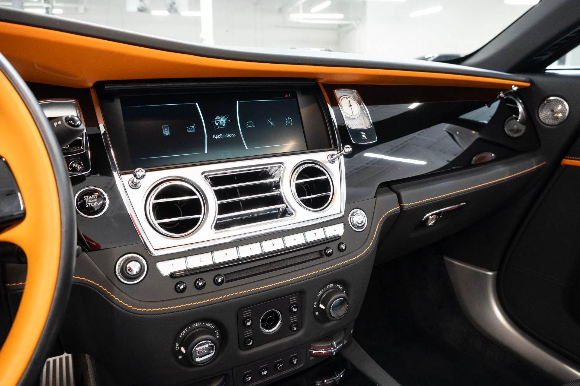 mph018_3614771801_Used_2020_Rolls_Royce_Black_Badge_Dawn_1774033974_2b560776d6