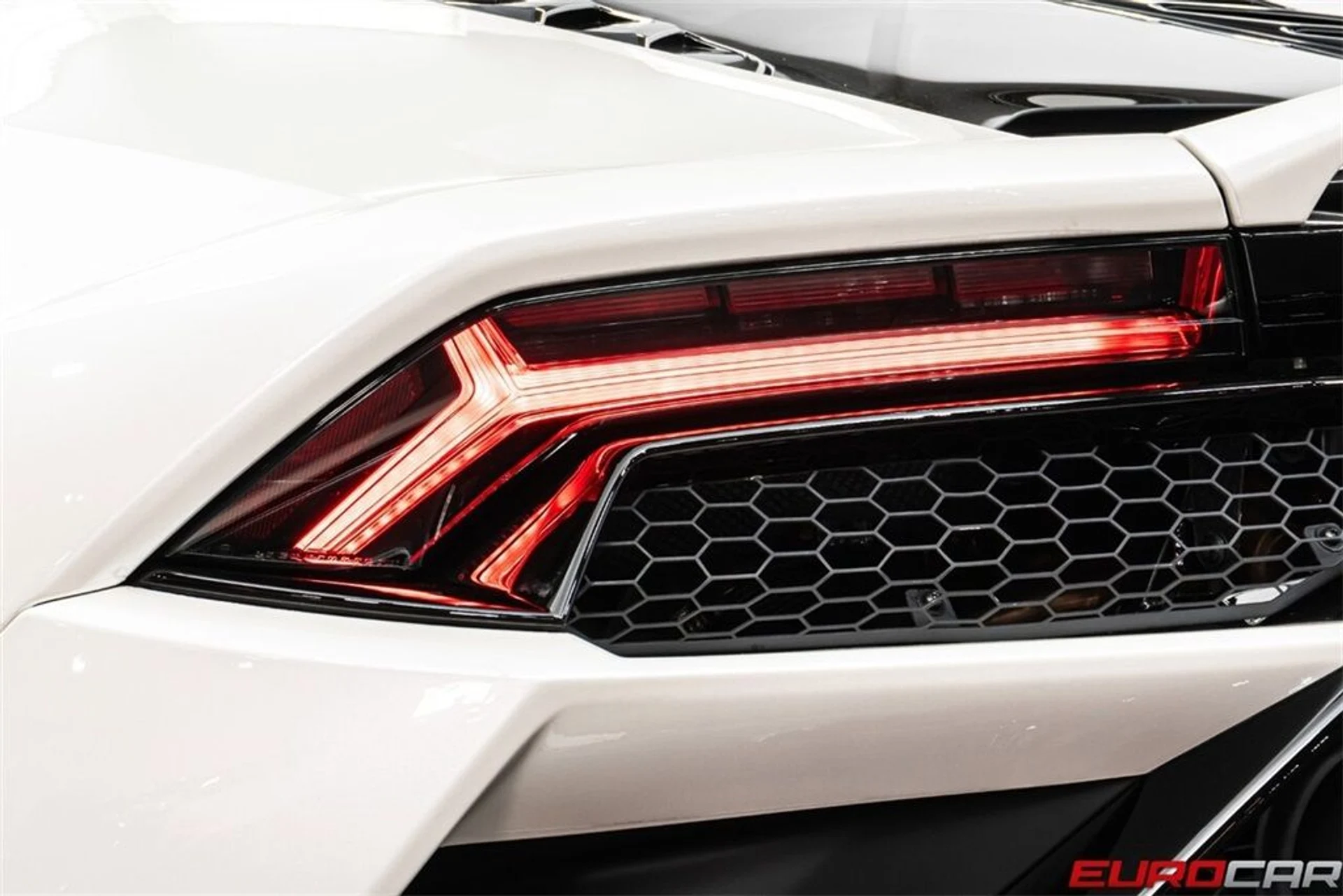 mph018_3623011299_image_19_6c2958961e