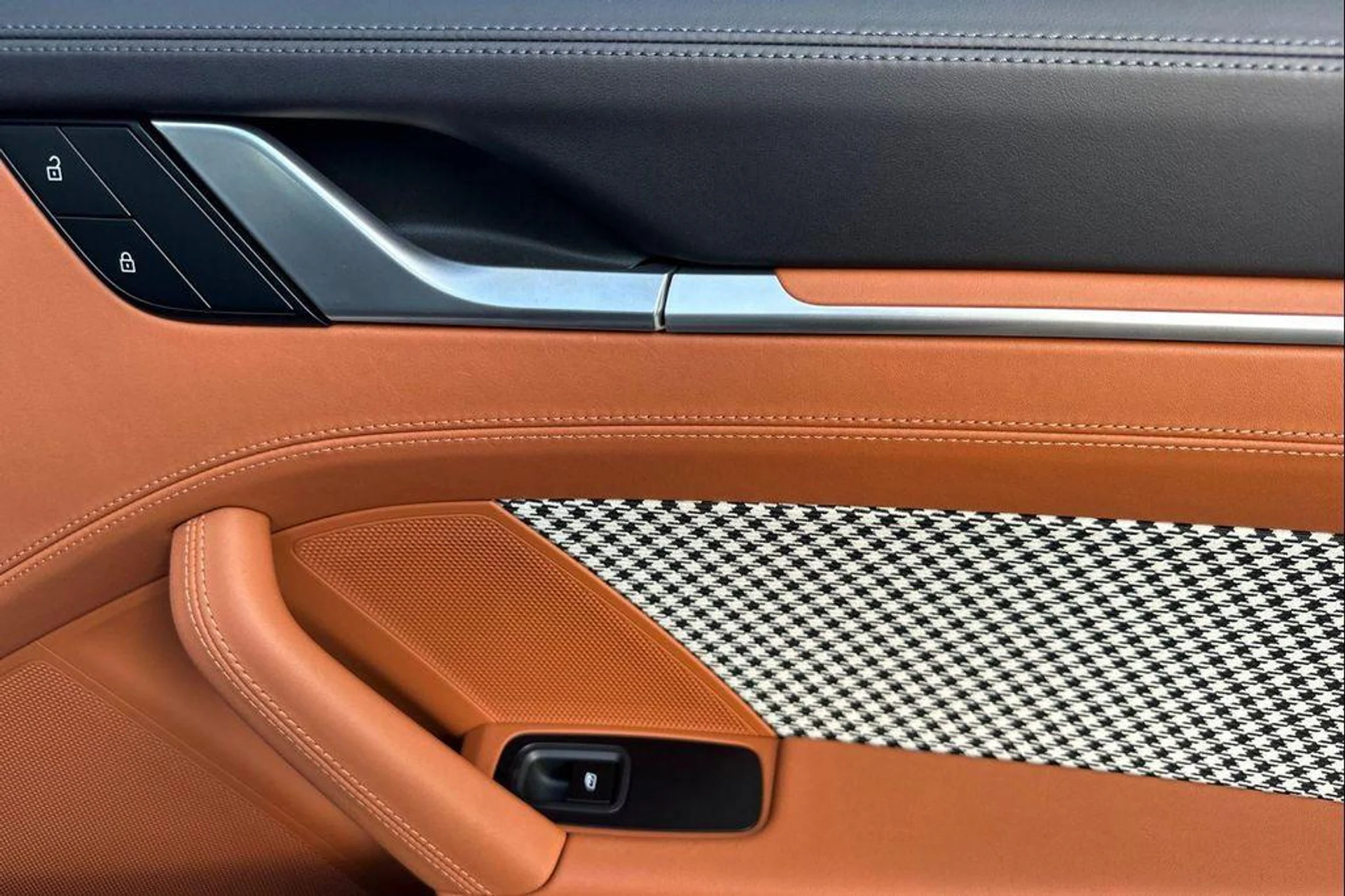 mph018_3623741682_Gegl5o_Lo_Mak_Swqm_Y9_G_Rnh_Ai5_Utk_e1df15449c