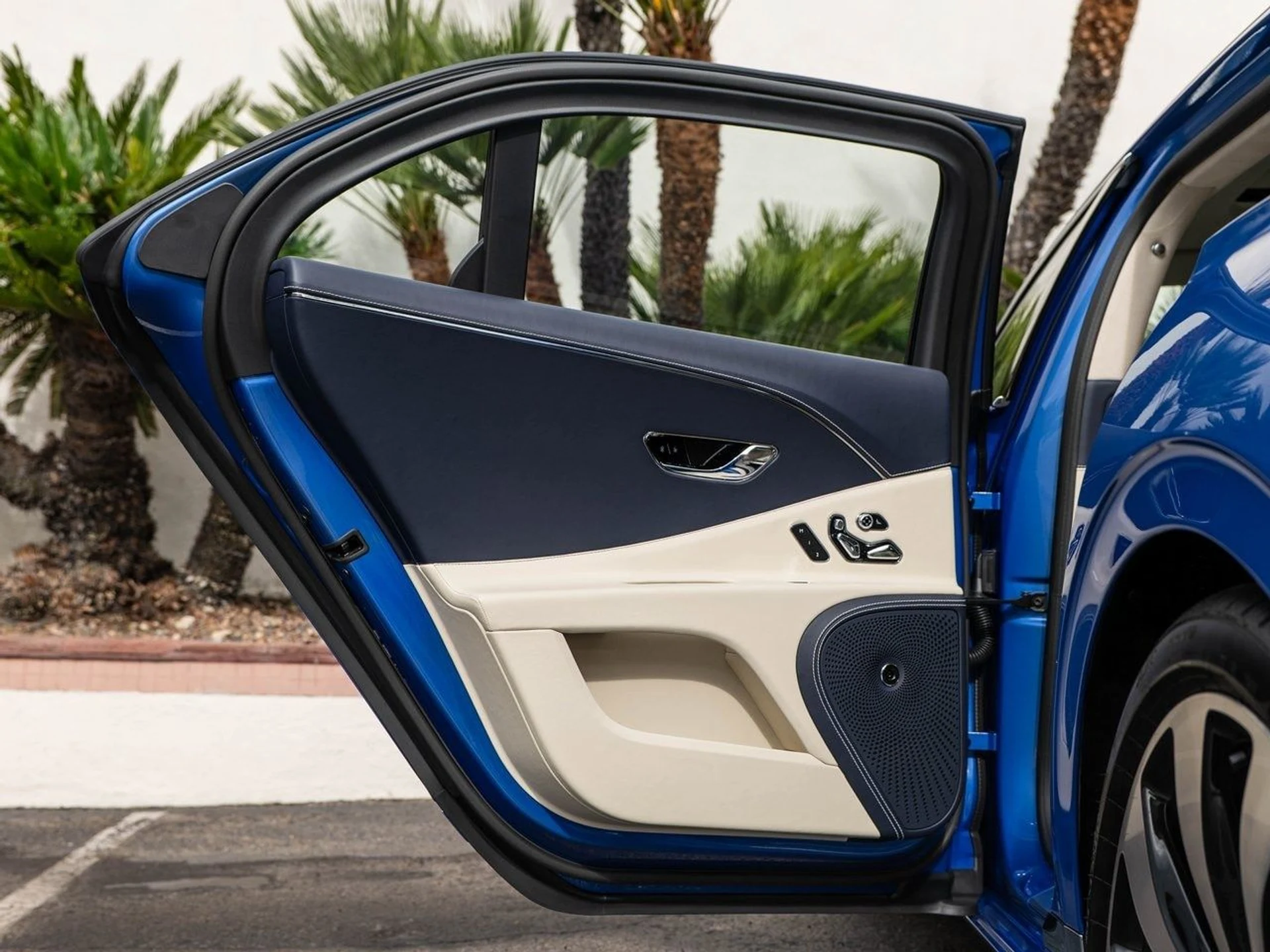 mph018_3627649426_c6628a32dc9d73f89994ee2fd1e878acx_f1e10ad2f5