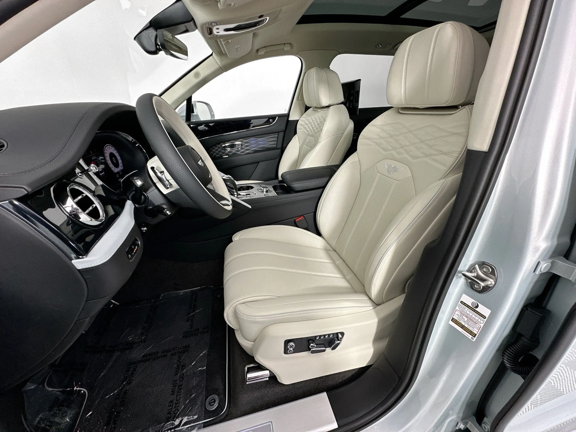 mph018_3632947818_19_e2188f384b