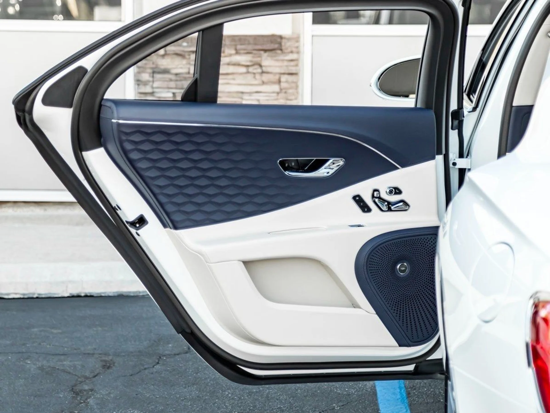 mph018_3636089799_19_67f2960f96