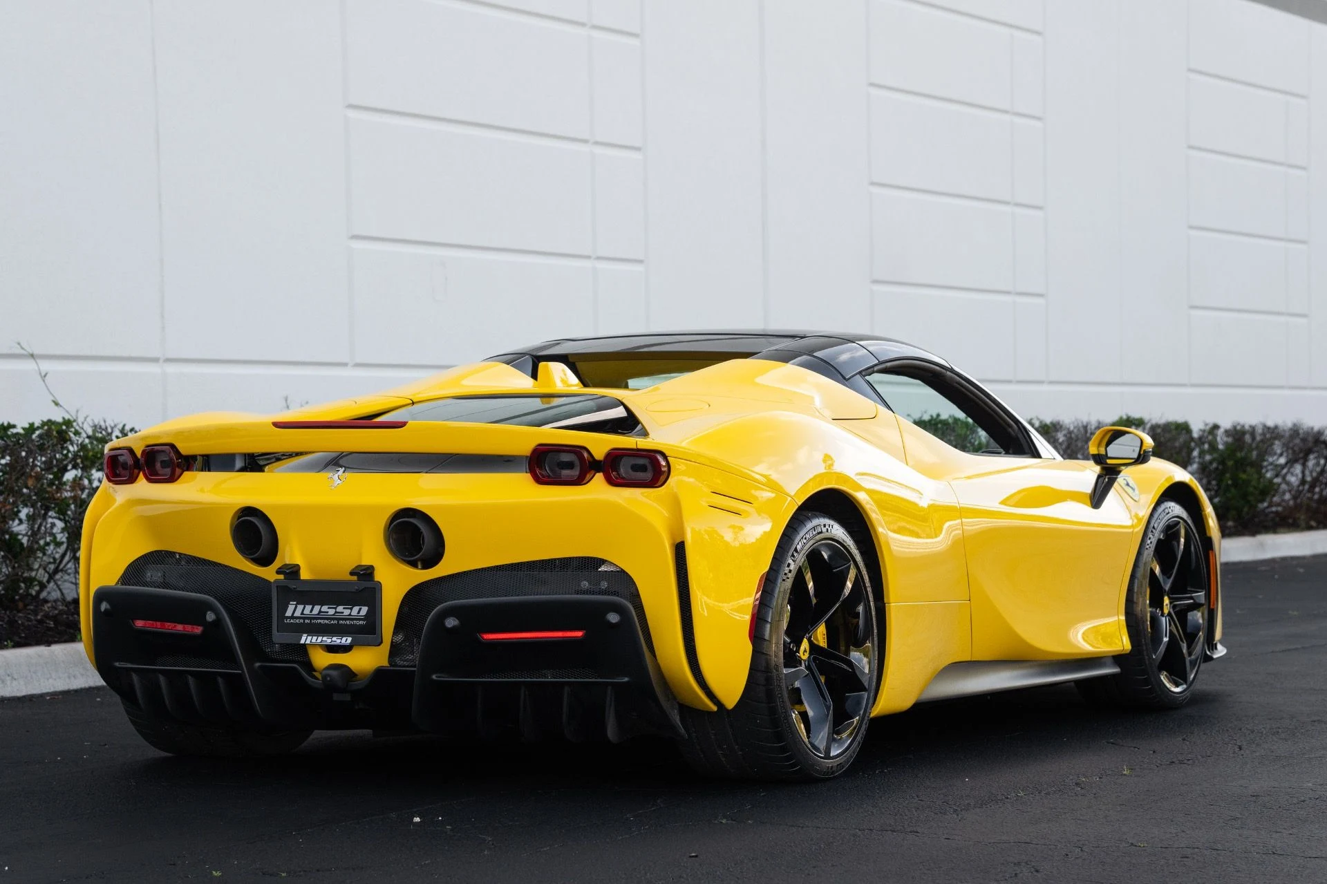 mph018_3639559343_Used_2025_Ferrari_SF_90_Spider_1772646640_f866c0526e