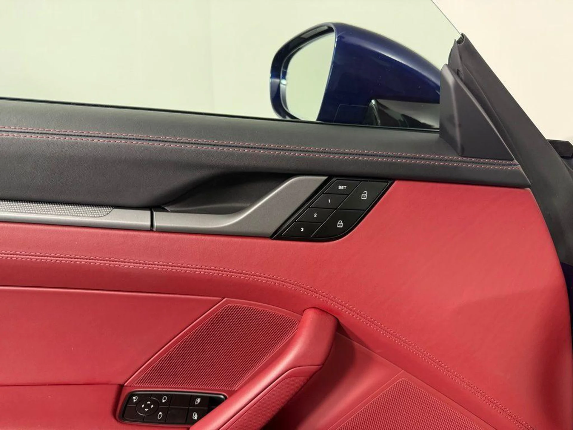 mph018_3651073978_nph_Yn_K_Eg6fkf_Kb_y_FW_Mcny_V780g_e2e7f17170