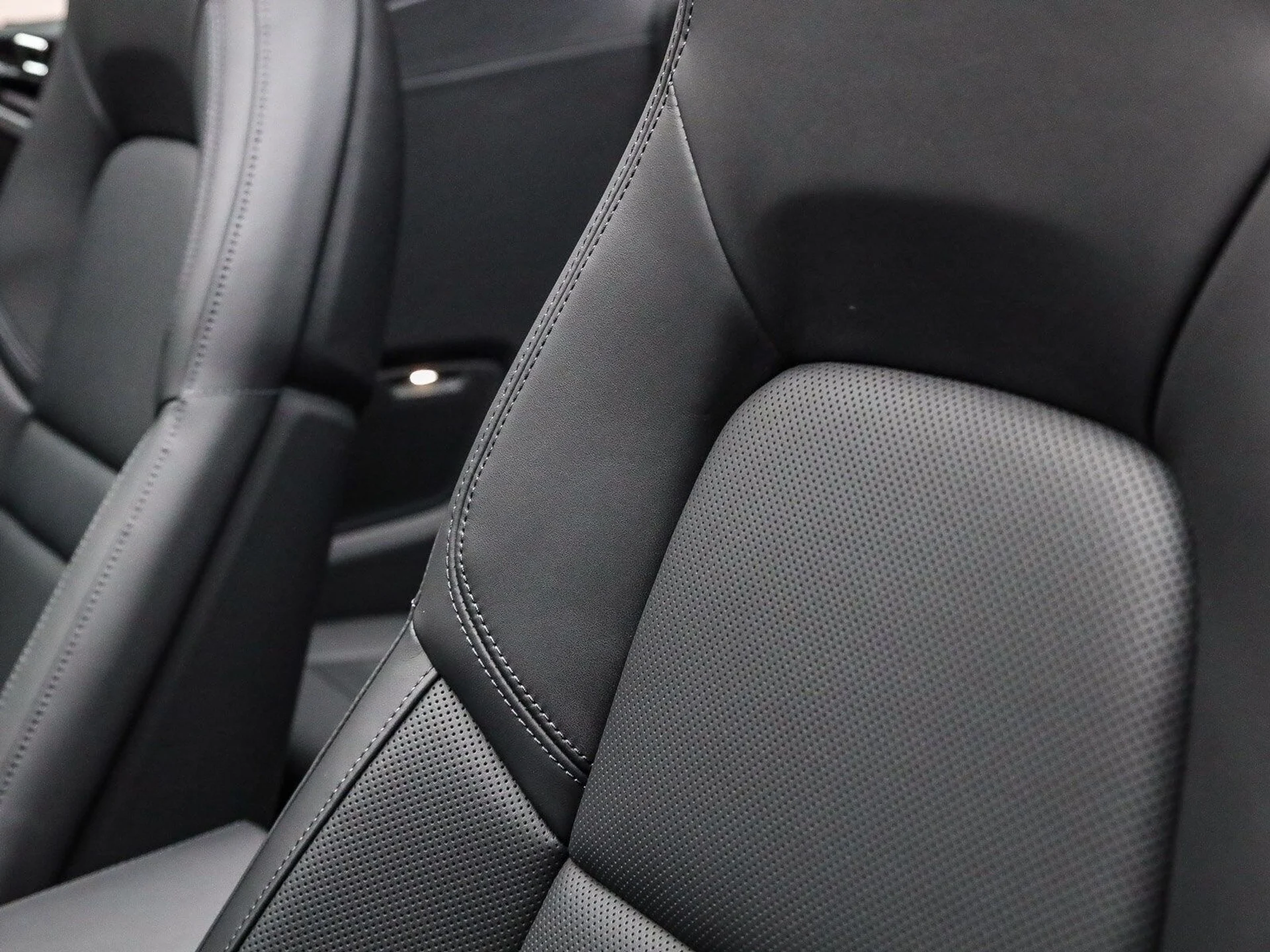 mph018_3656061311_63709efb109faf433958615df4a18970x_d6032efeab