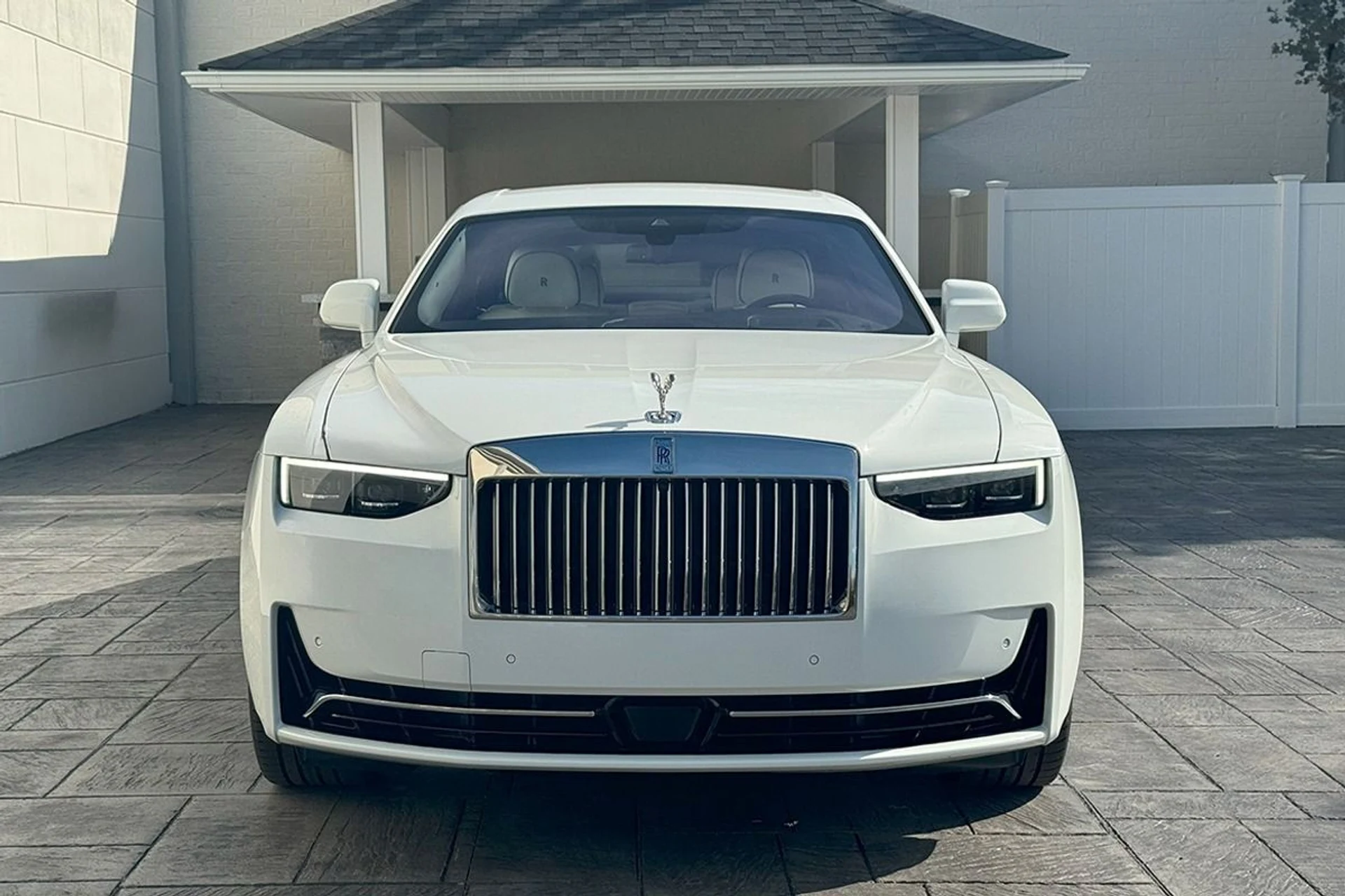 mph018_3657976035_Used_2025_Rolls_Royce_Ghost_1740557144_b0f6782dc0