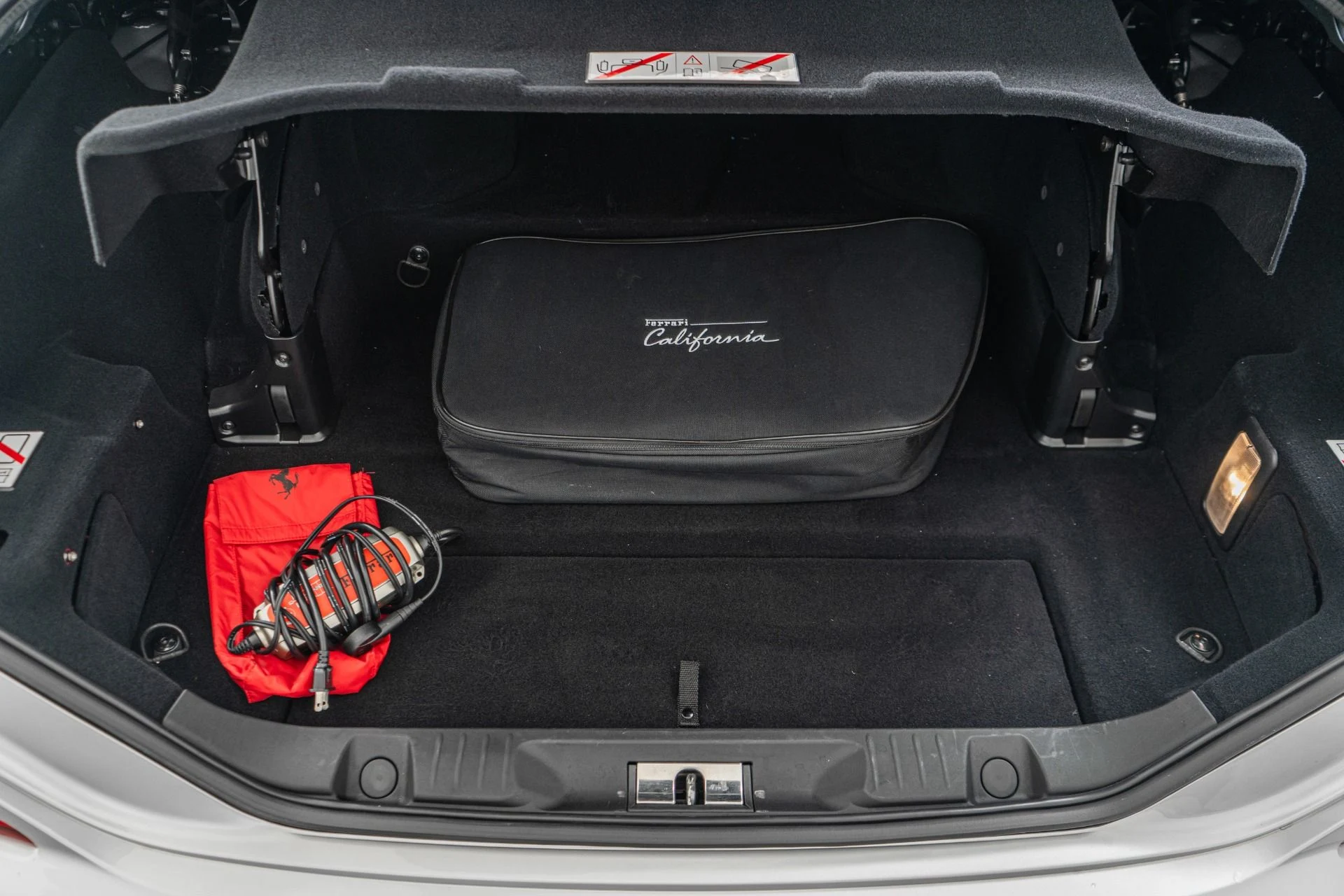 mph018_3674266823_Used_2015_Ferrari_California_T_1753996523_c8f42f6935