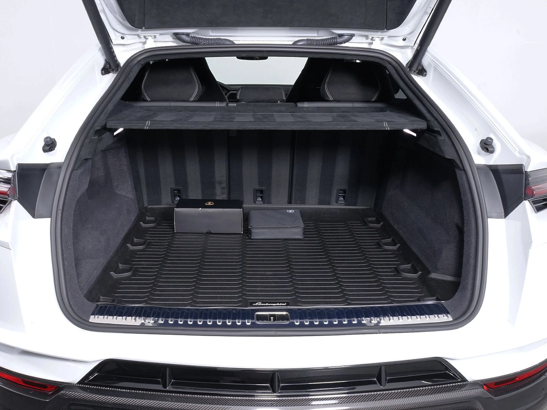 mph018_3676031477_0cb2aa299271b5745c37c373709f7460x_d2bc7a402a