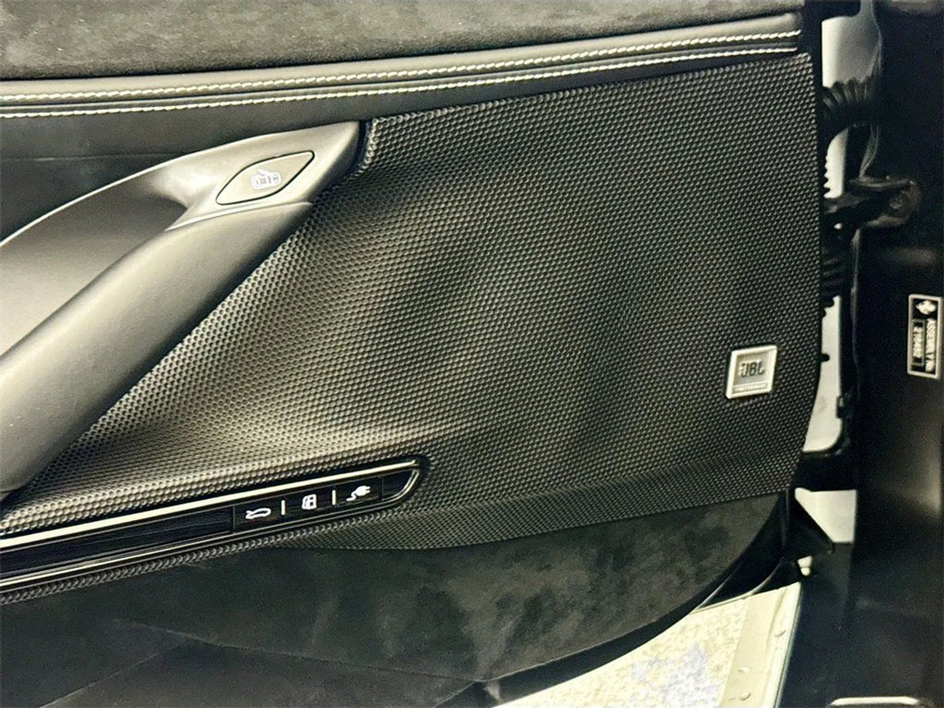 mph018_3677250658_73192d53823e84f68efceb85e9a88307_405db59a61